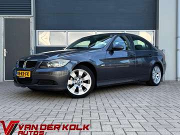 3-serie 318i Executive | Climate | Cruise | Trekha