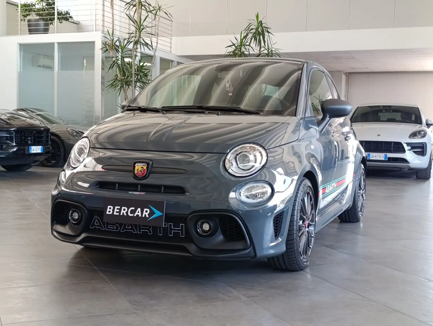 Abarth 595 Competizione 1.4 Turbo T-Jet 180 CV Competizione Grigio - 1
