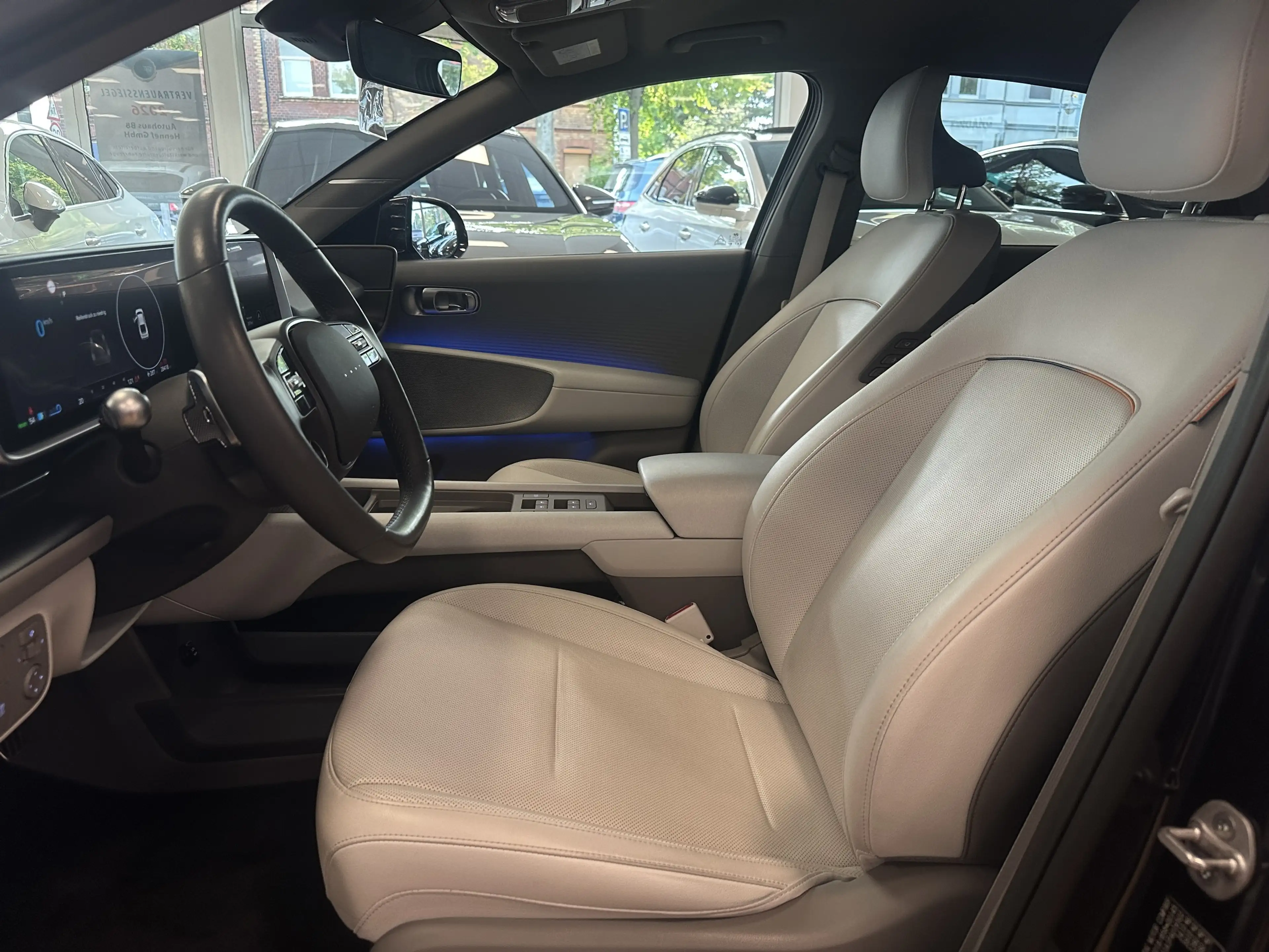Hyundai IONIQ 6 Uniq*100%SOH*Garantie*BOSE*360*BLÜ*HUD — photo 11