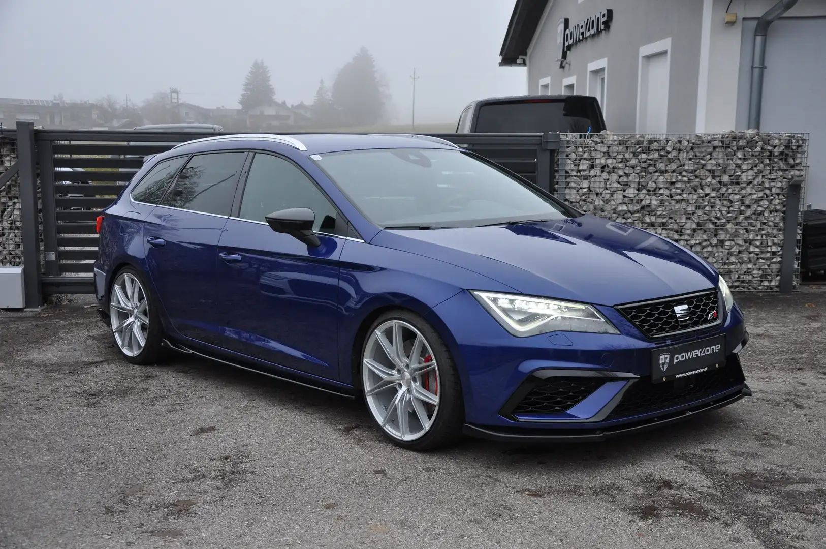 SEAT Leon Leon ST Cupra DSG 4Drive Cupra Maxton H&R FOX Blau - 1