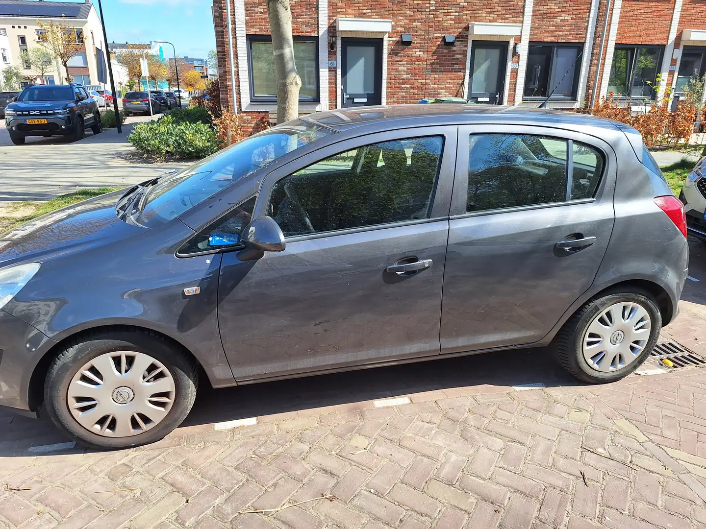 Opel Corsa Corsa 1.2-16V 111 Edition Grijs - 2