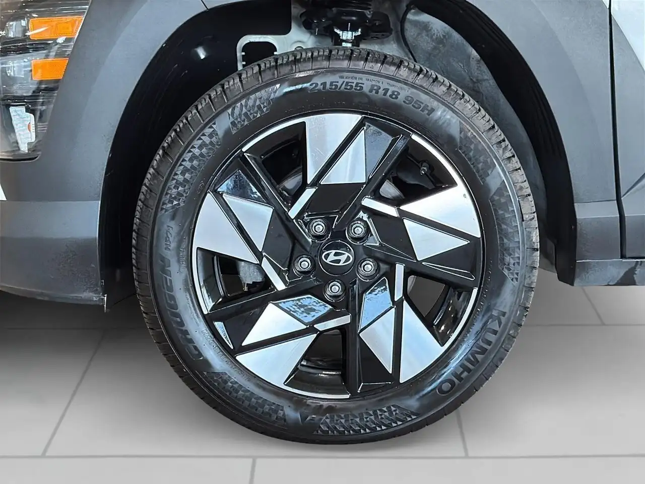 Hyundai KONA снимка Hyundai KONA