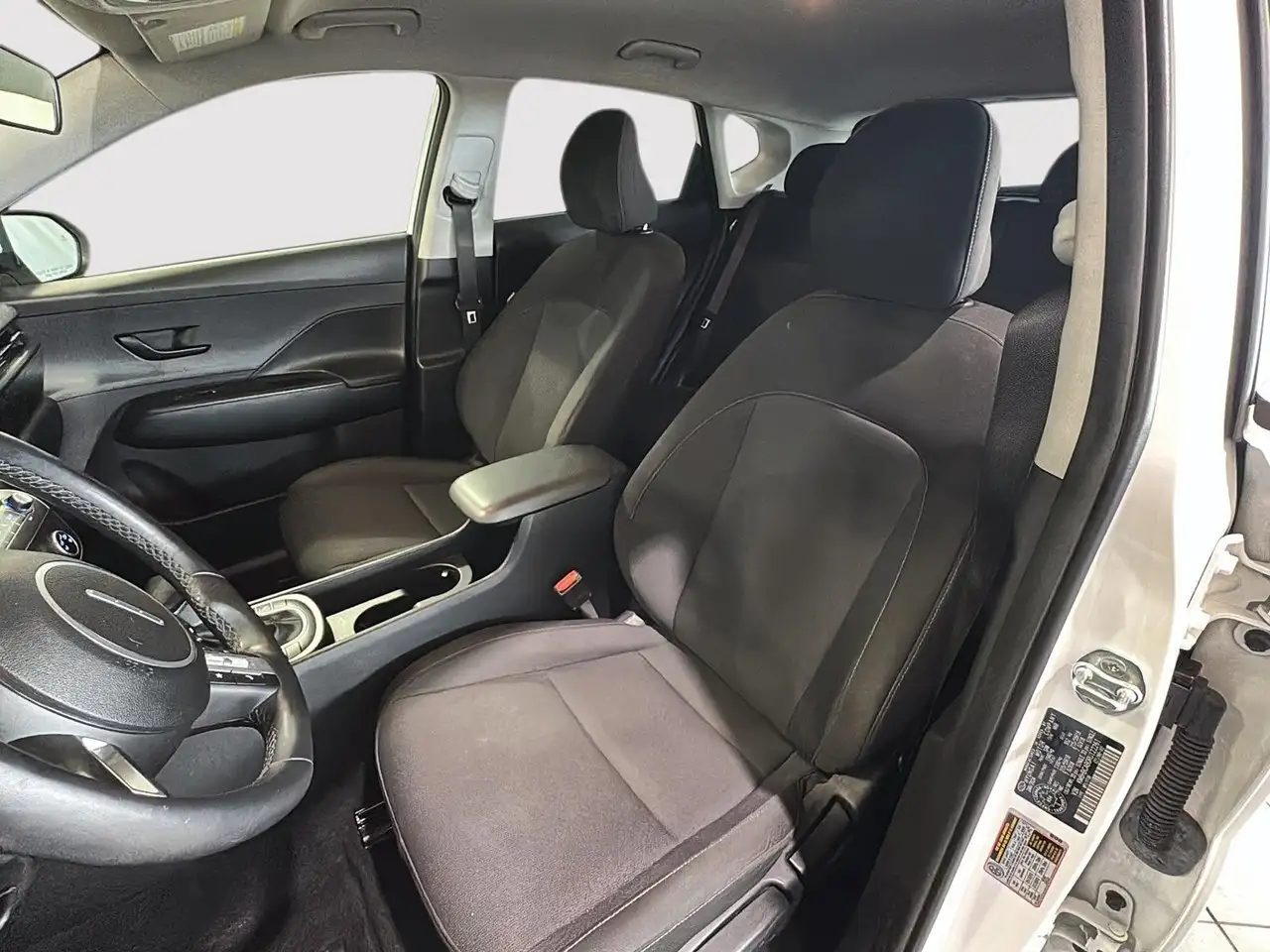Hyundai KONA снимка Hyundai KONA