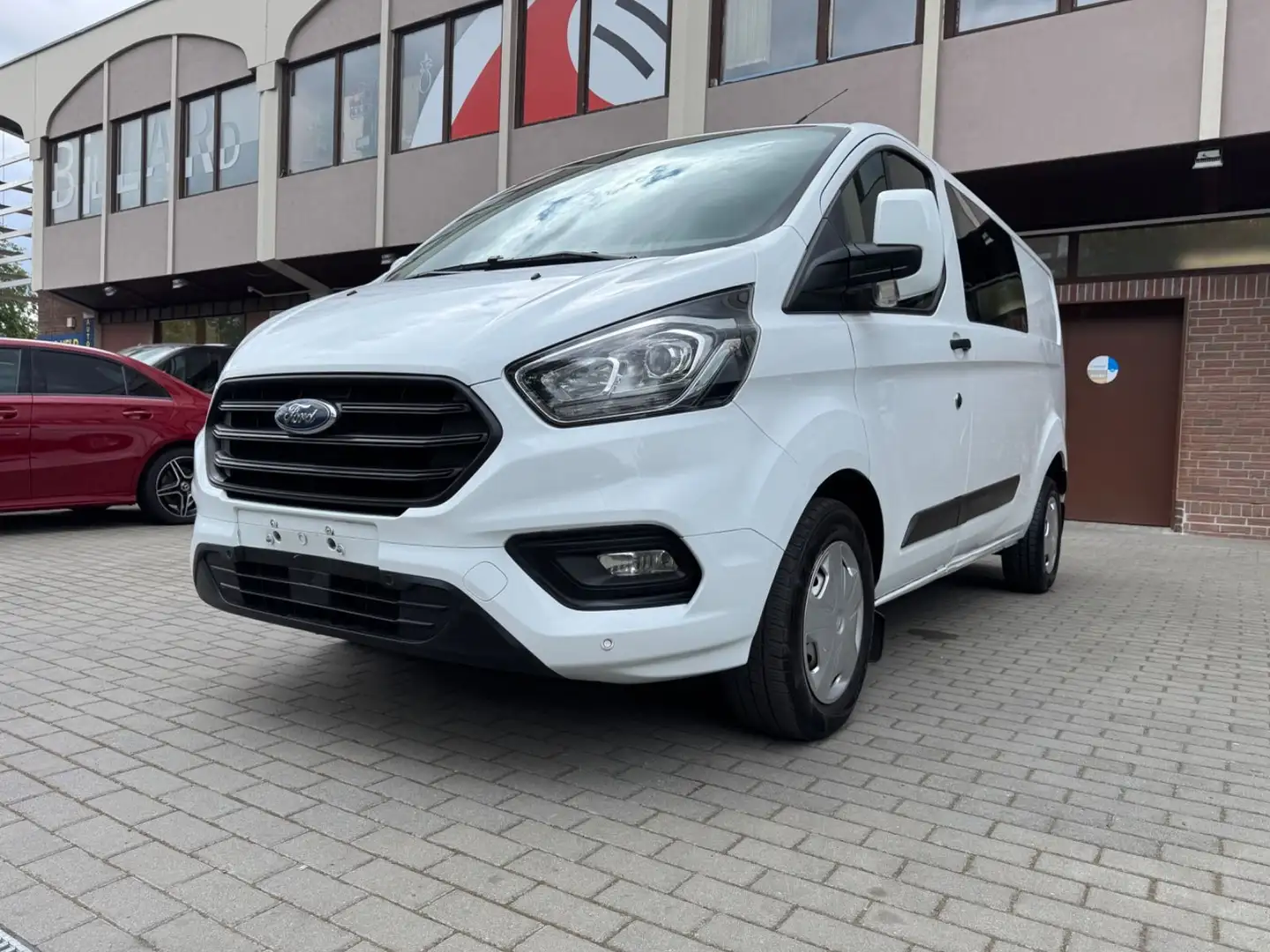 Ford Transit Custom Kasten 320 L2 Trend 6Sitzer Blanc - 2