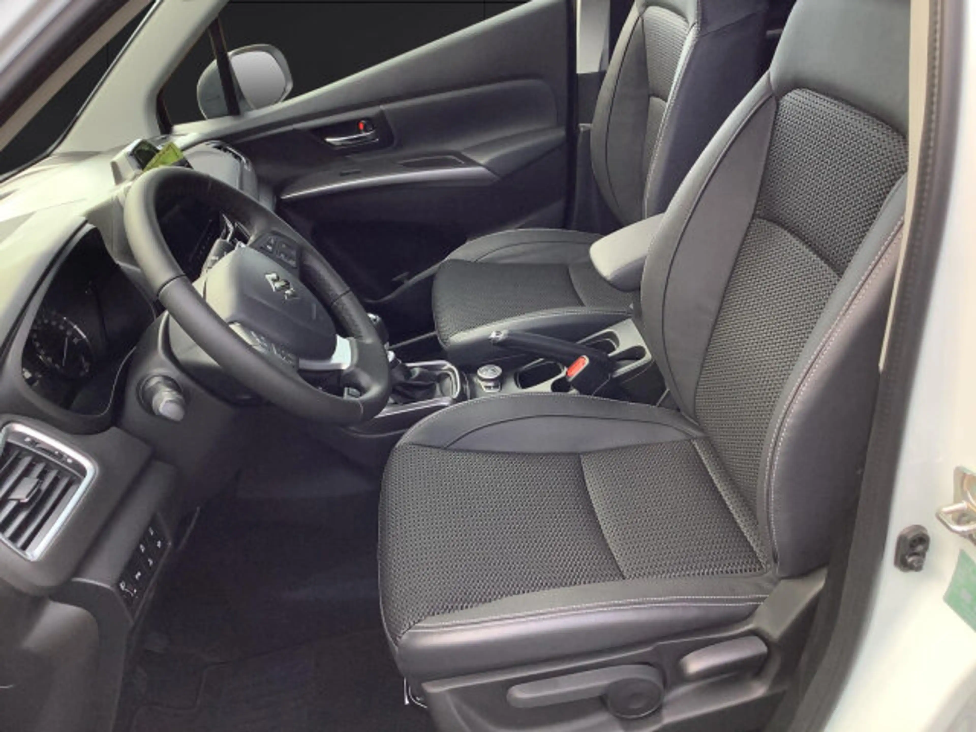 Suzuki SX4 S-Cross S-Cross 1.4 Comfort+ Allgrip Hybrid — photo 8