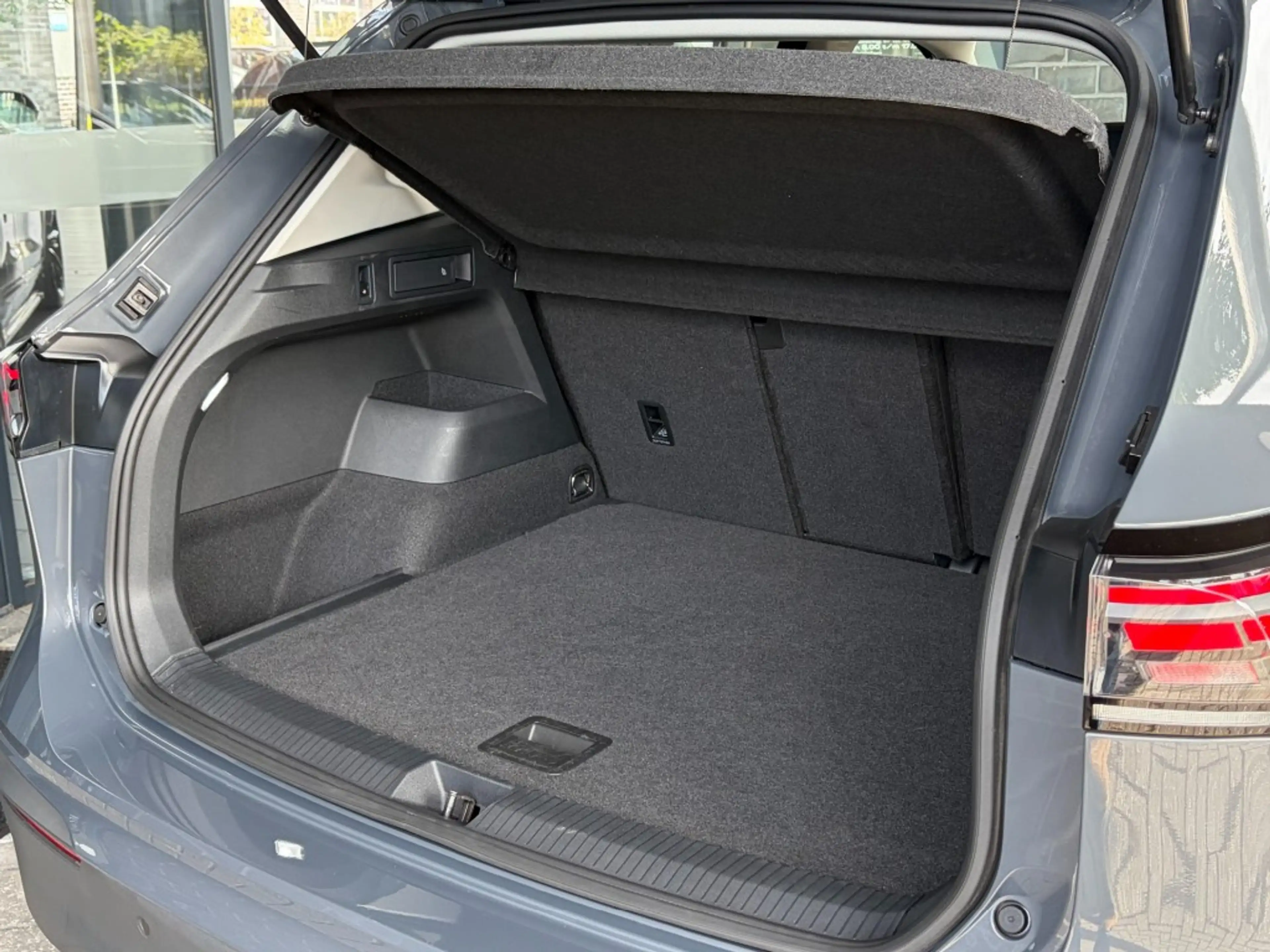 Volkswagen Tiguan 1.5 eTSI GOAL - TREKH. - LED PLUS - 360 GR. - 18 I — photo 13