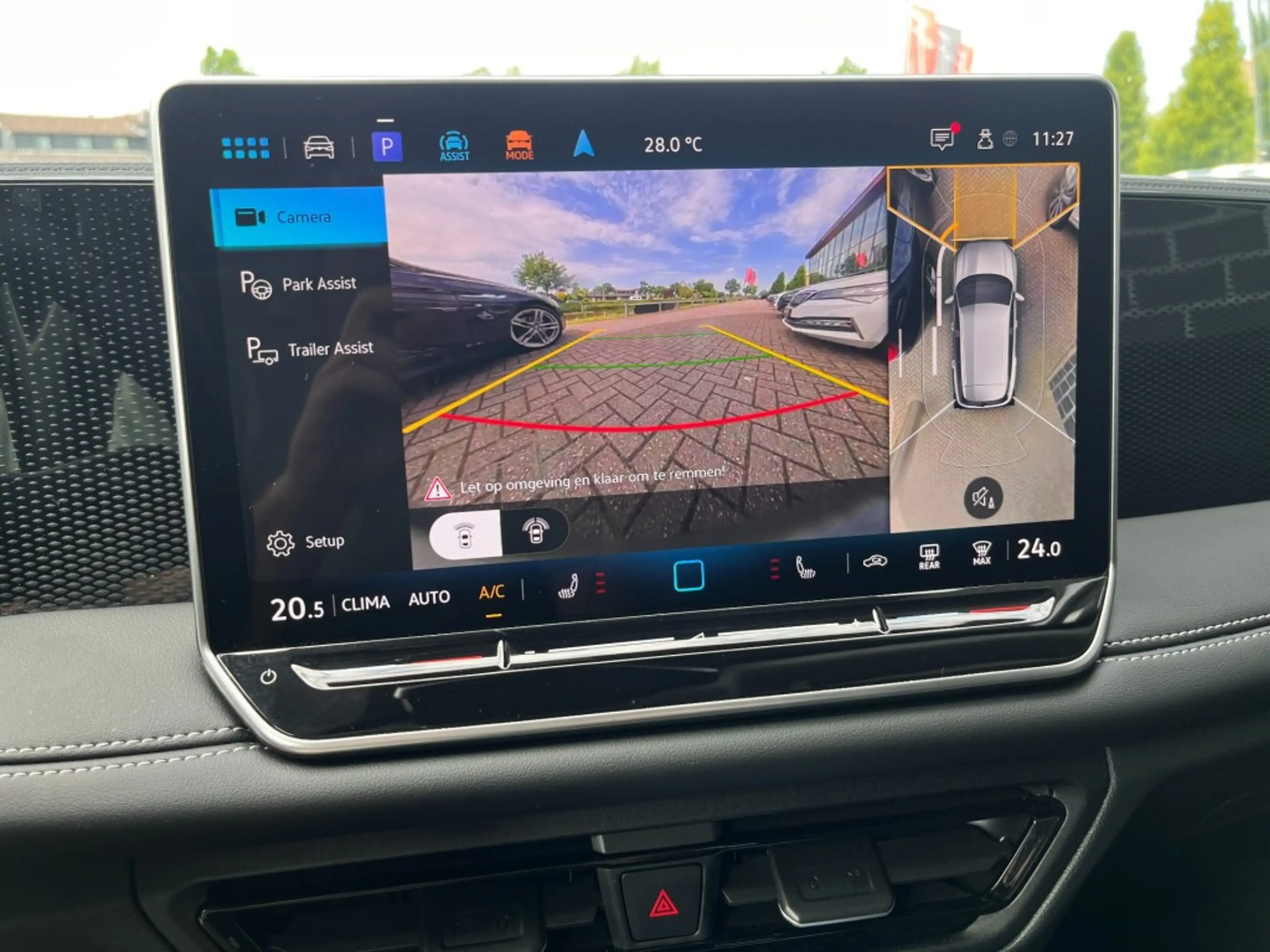 Volkswagen Tiguan 1.5 eTSI GOAL - TREKH. - LED PLUS - 360 GR. - 18 I — photo 17