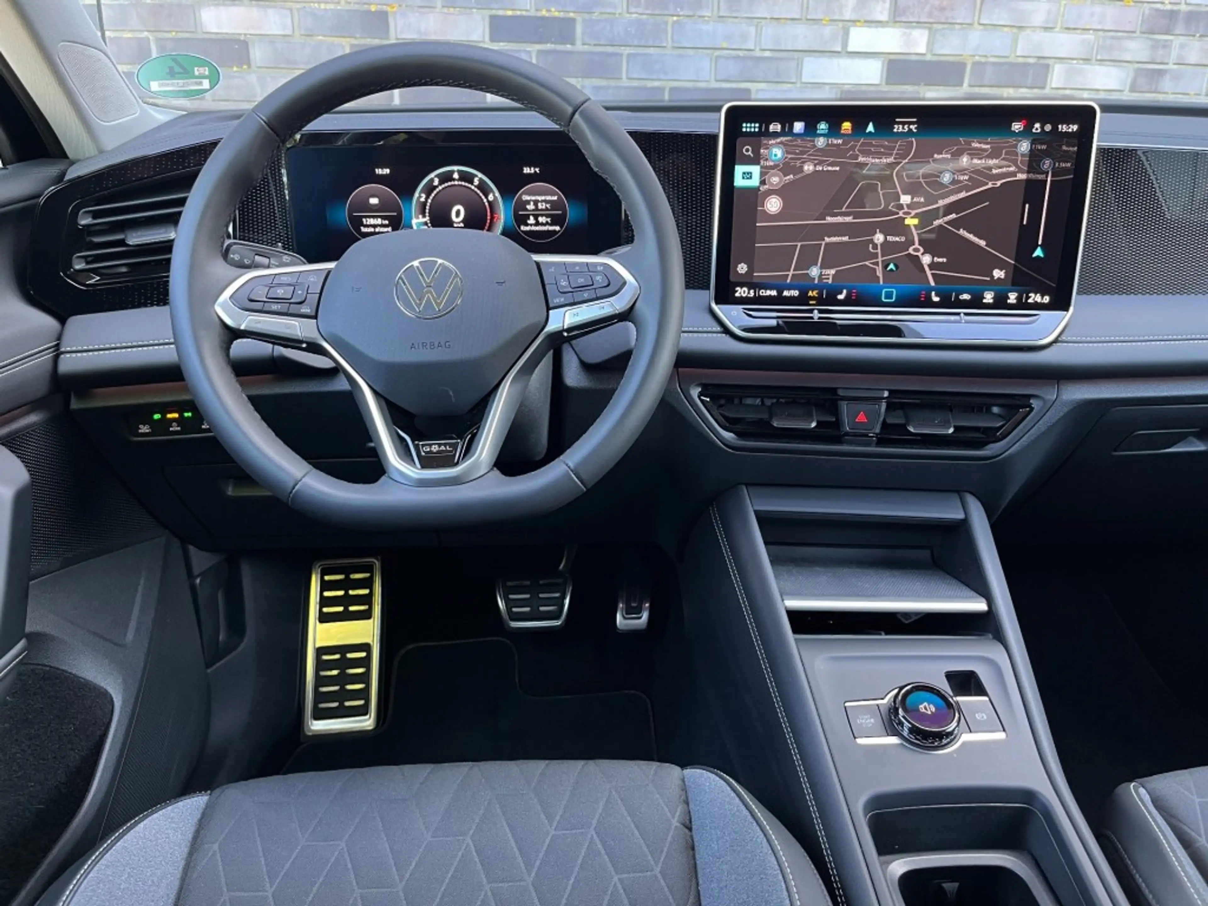 Volkswagen Tiguan 1.5 eTSI GOAL - TREKH. - LED PLUS - 360 GR. - 18 I — photo 33