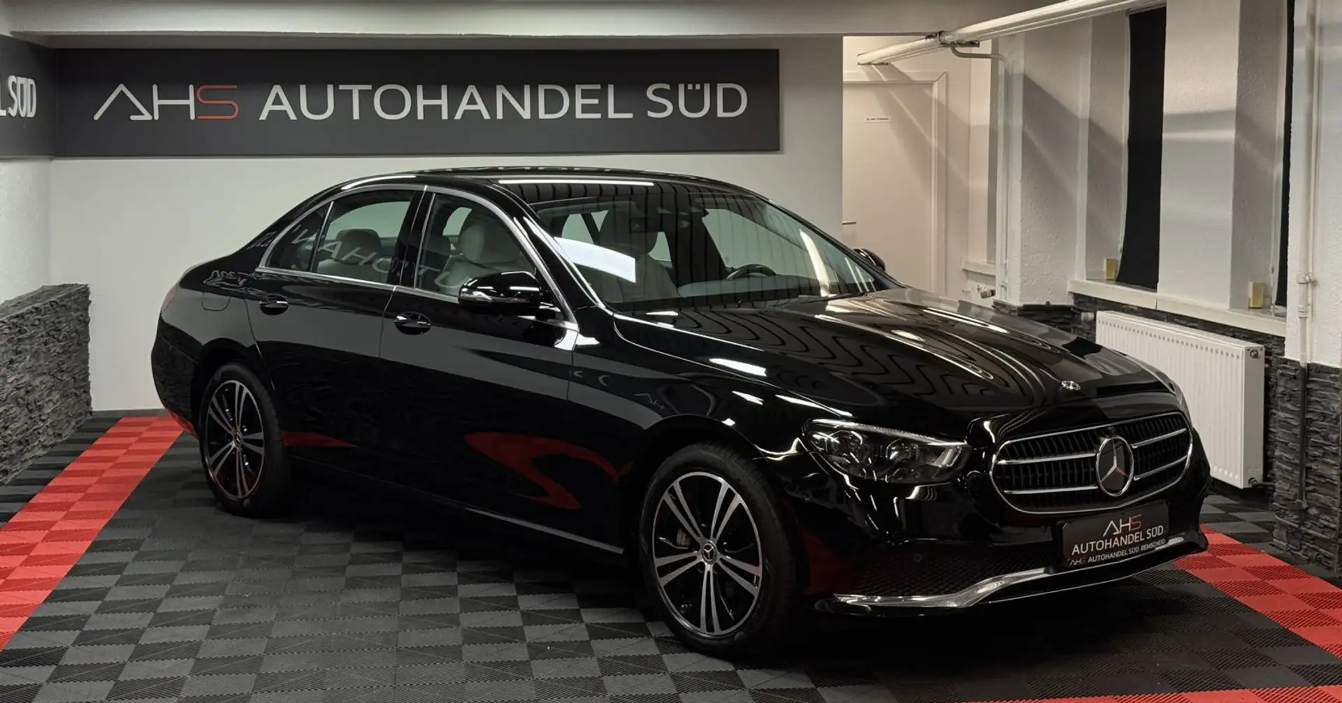 Mercedes-Benz E 400 d 4Matic Avantgarde*HUD*AHK*360°* Schwarz - 2