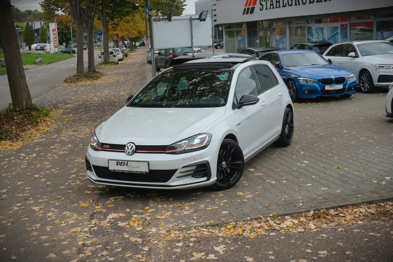 Volkswagen Golf VII Lim. GTI Performance / Pano./ DSG / 19" Blanc - 1