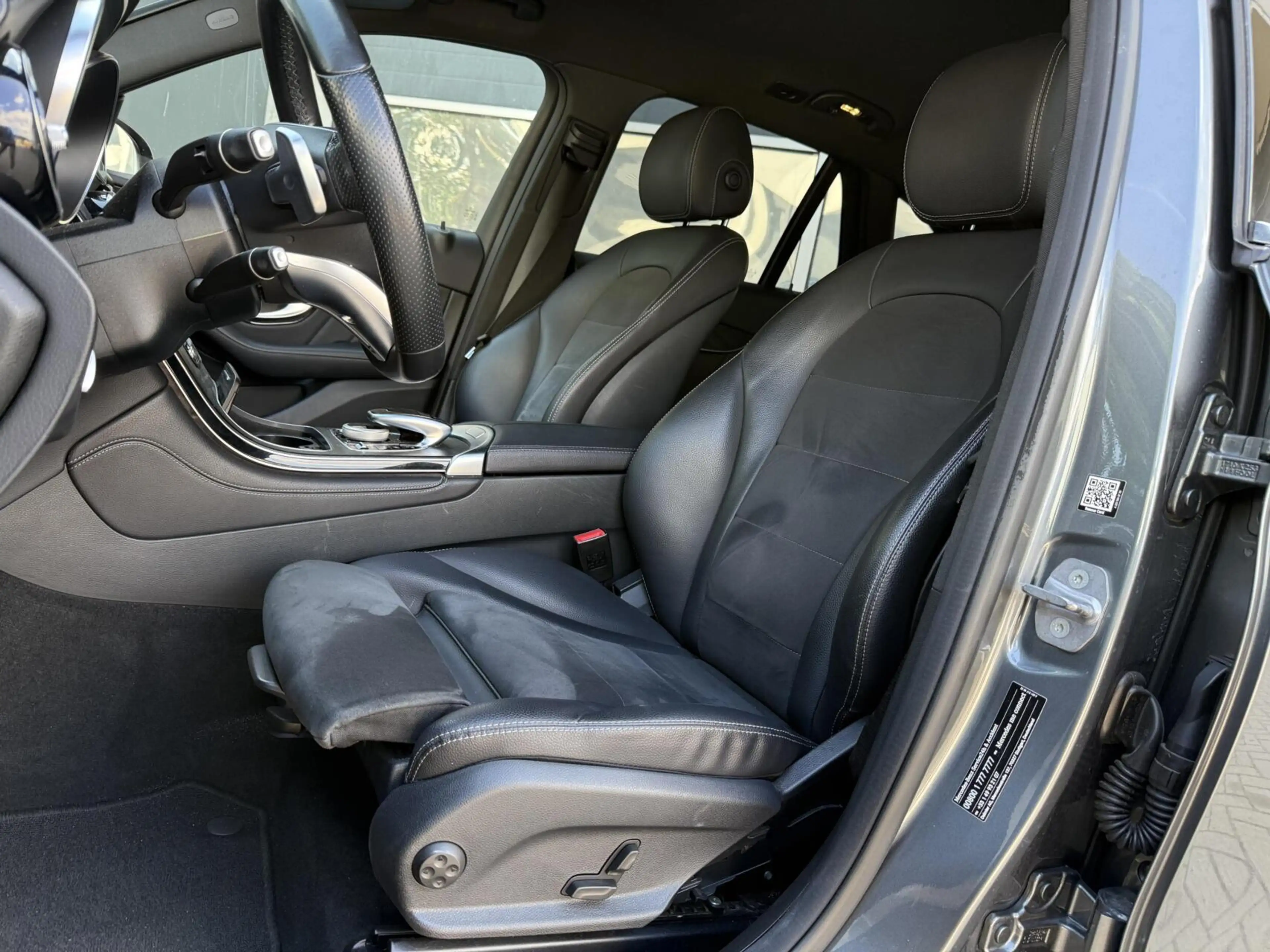 Mercedes-Benz GLC 350 350e 4MATIC Premium Plus AMG-Line | Alcantara/Lede — photo 5