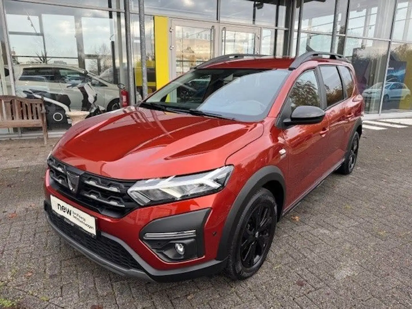 Dacia Jogger TCe 110 Extreme+ 5-Sitzer Braun - 1