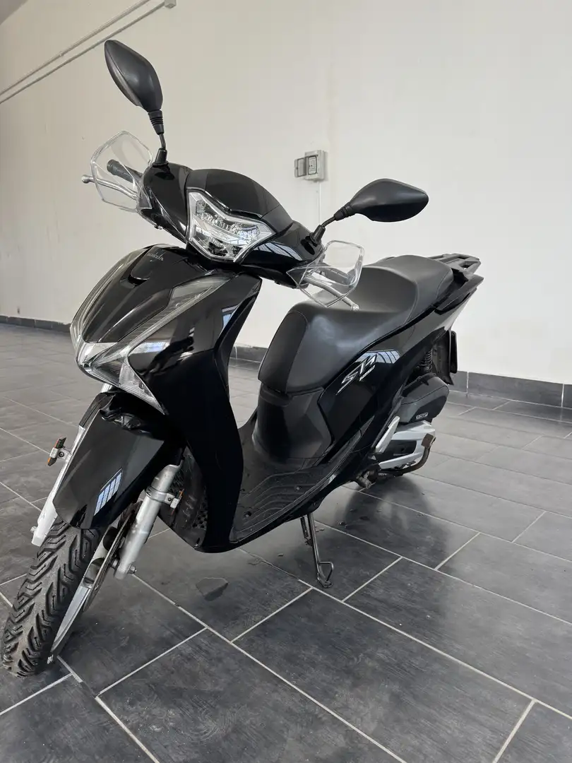 Honda SH 125 abs Black - 1