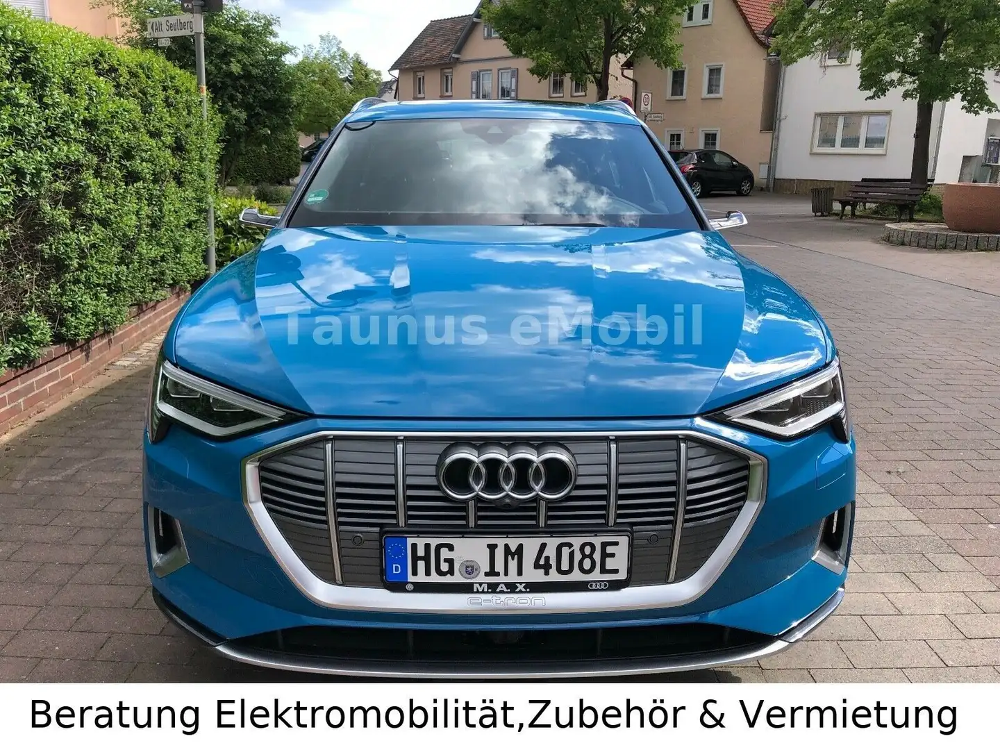 Audi e-tron 55 Quattro-edition one-Antiguablau mieten Azul - 2