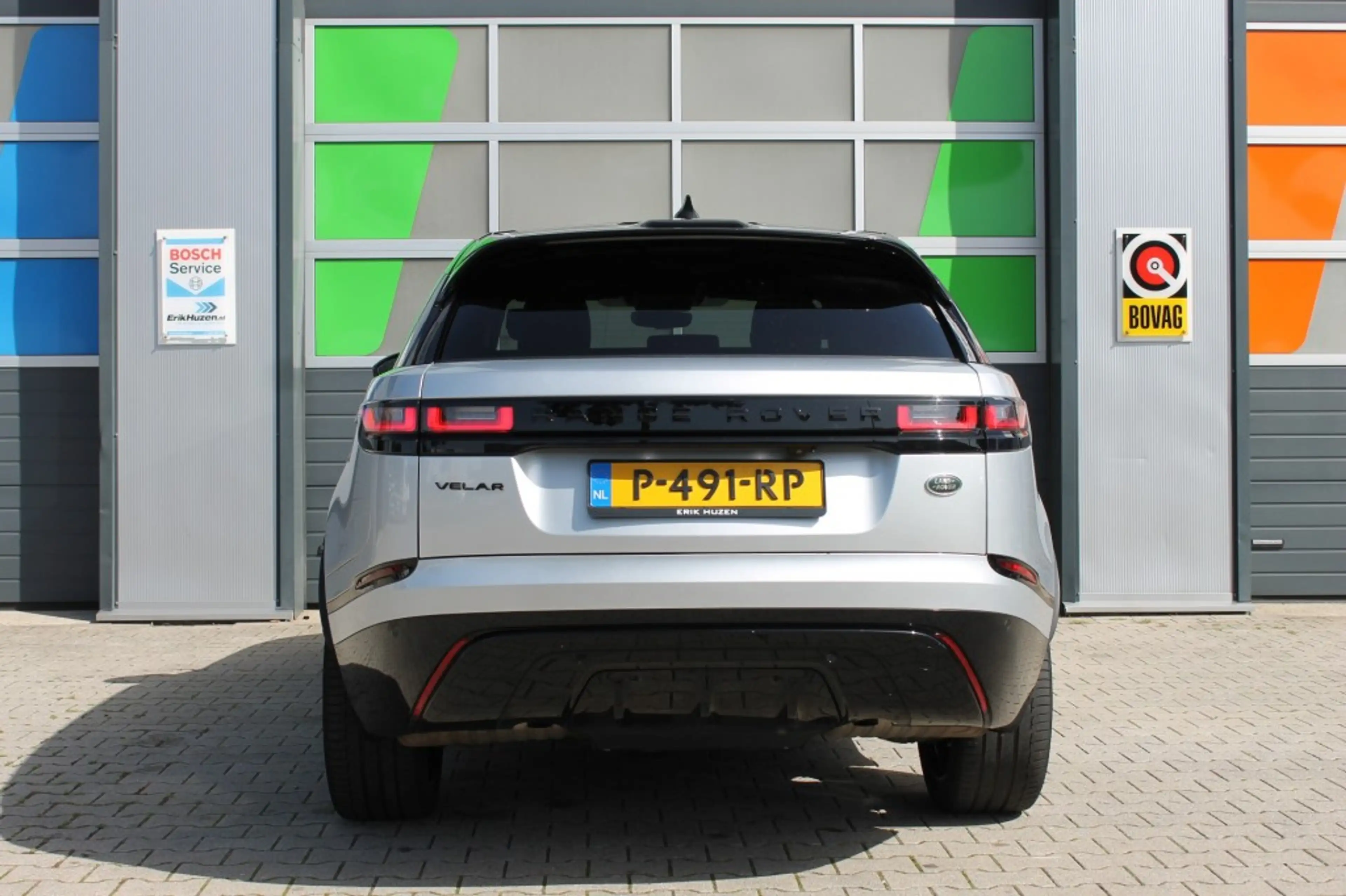 Land Rover Range Rover 2.0 T. AWD R-D / CarPlay / 22 Inch / LED / Camera — photo 7