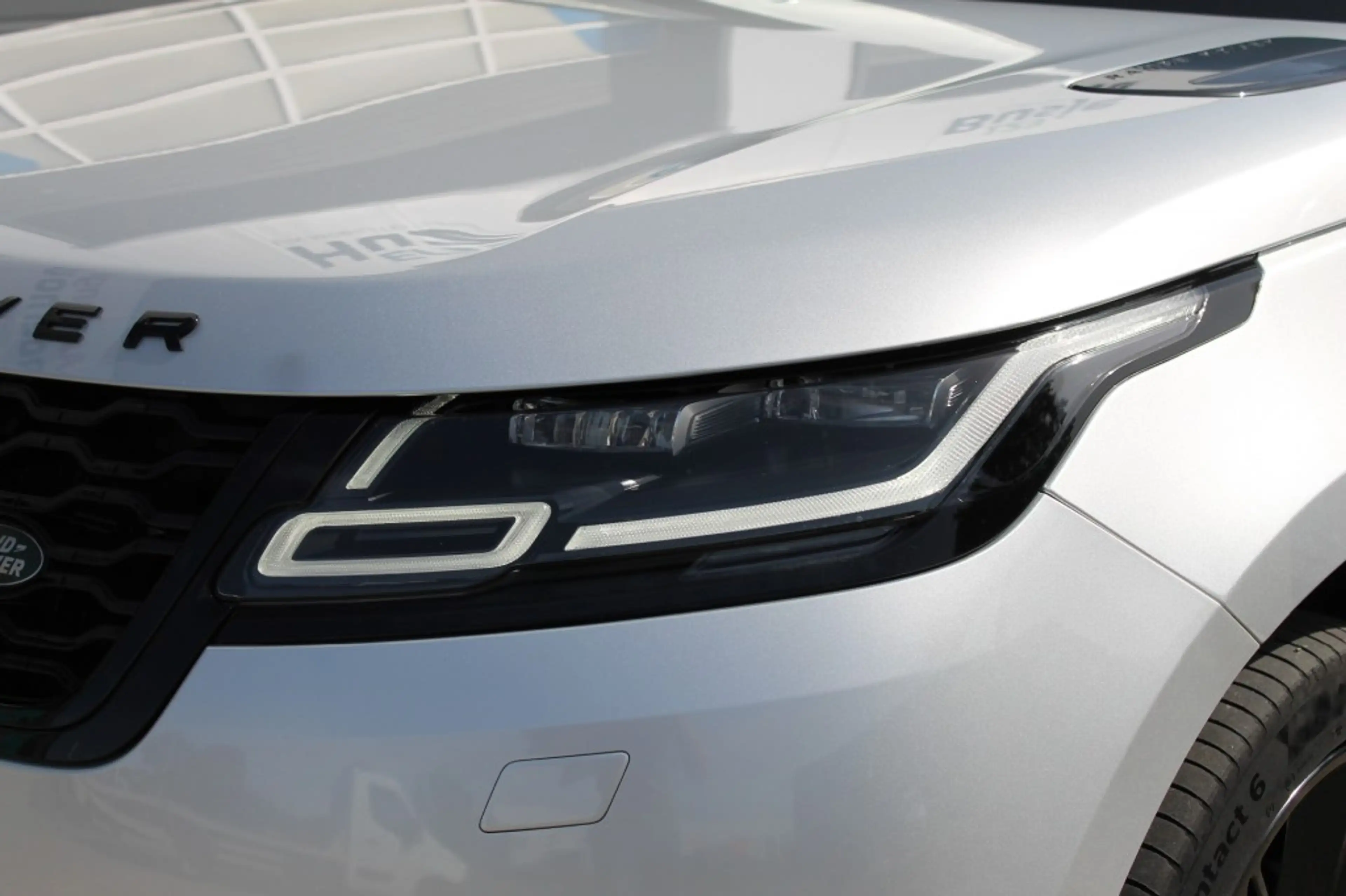 Land Rover Range Rover 2.0 T. AWD R-D / CarPlay / 22 Inch / LED / Camera — photo 39