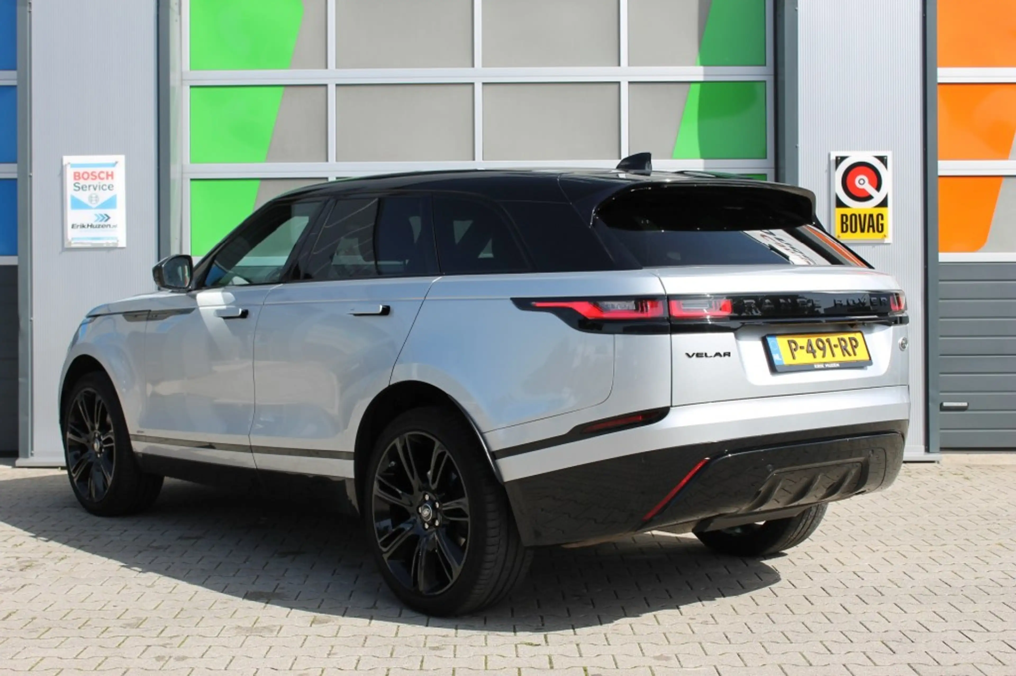 Land Rover Range Rover 2.0 T. AWD R-D / CarPlay / 22 Inch / LED / Camera — photo 8