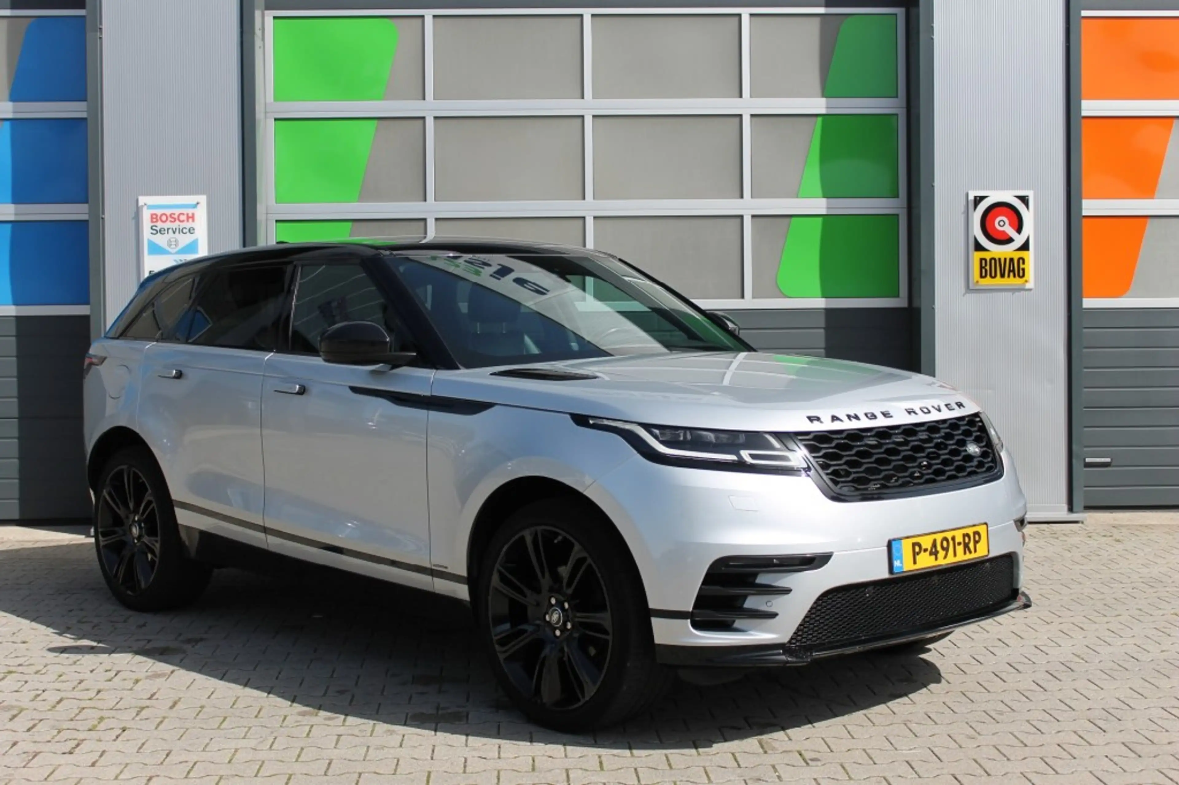 Land Rover Range Rover 2.0 T. AWD R-D / CarPlay / 22 Inch / LED / Camera — photo 4