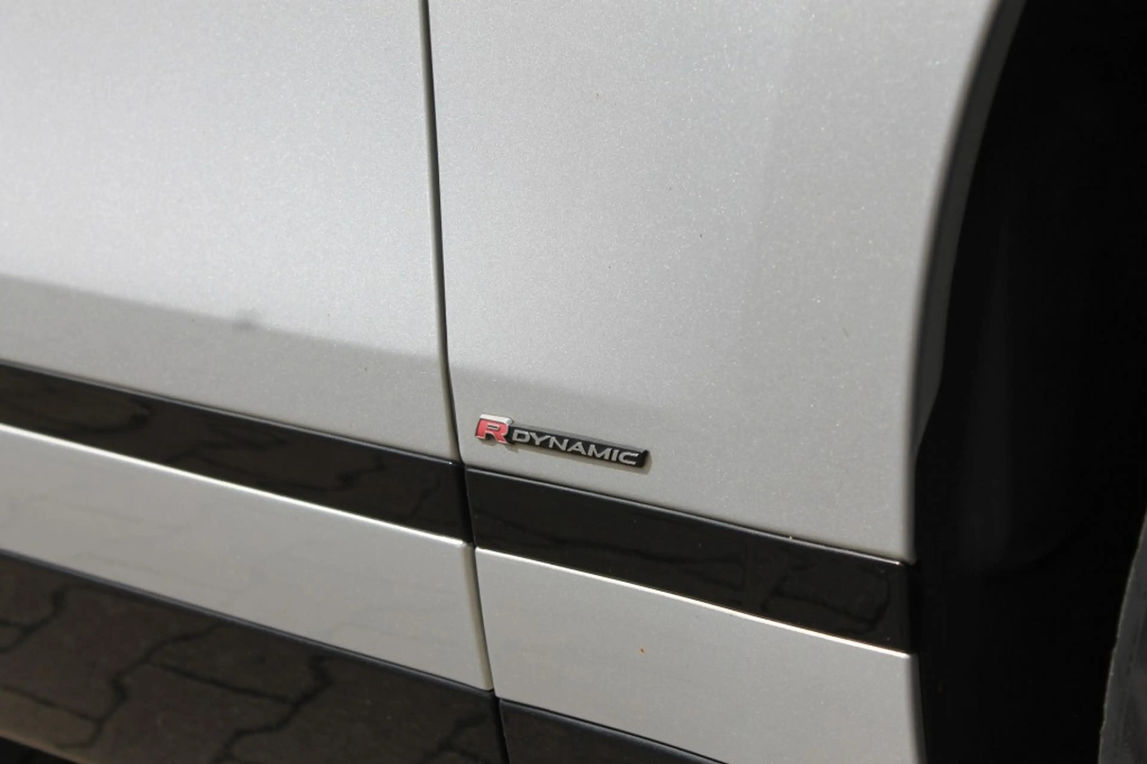 Land Rover Range Rover 2.0 T. AWD R-D / CarPlay / 22 Inch / LED / Camera — photo 33