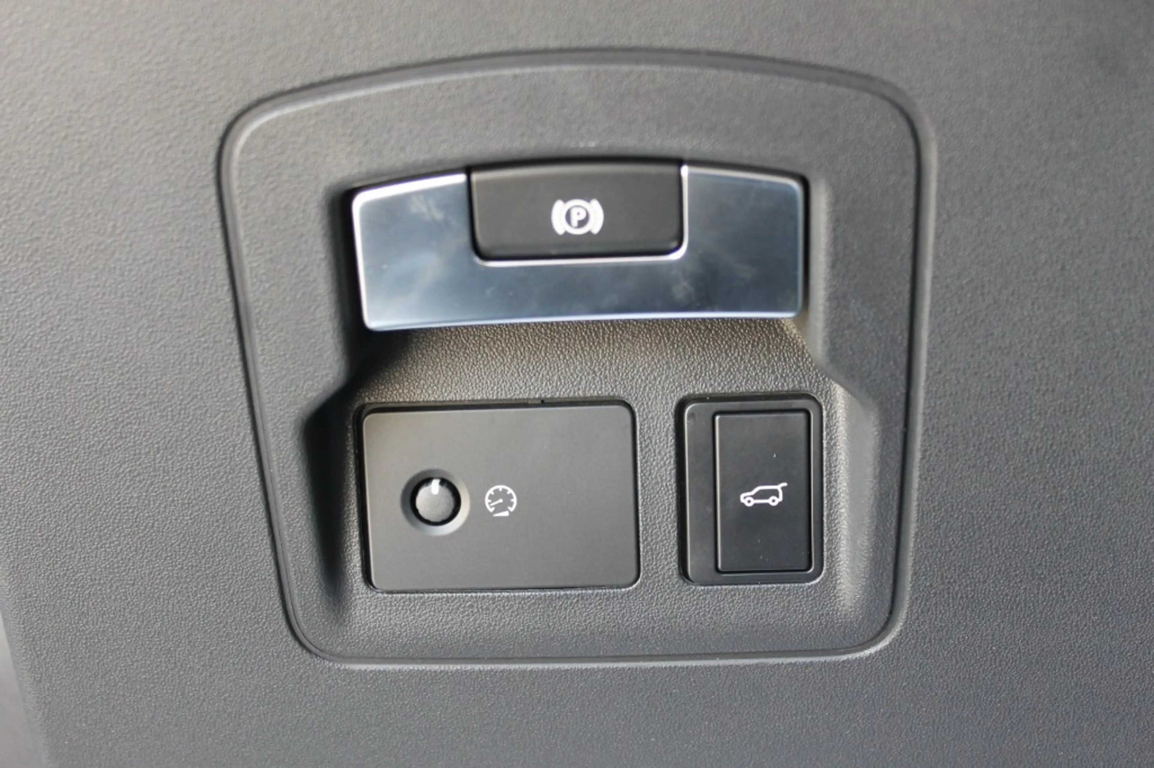 Land Rover Range Rover 2.0 T. AWD R-D / CarPlay / 22 Inch / LED / Camera — photo 22