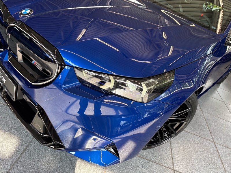 BMW M5 Touring M Driver´s Package DA/PA Prof PANO B/W — photo 32