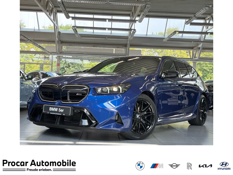 BMW M5 Touring M Driver´s Package DA/PA Prof PANO B/W