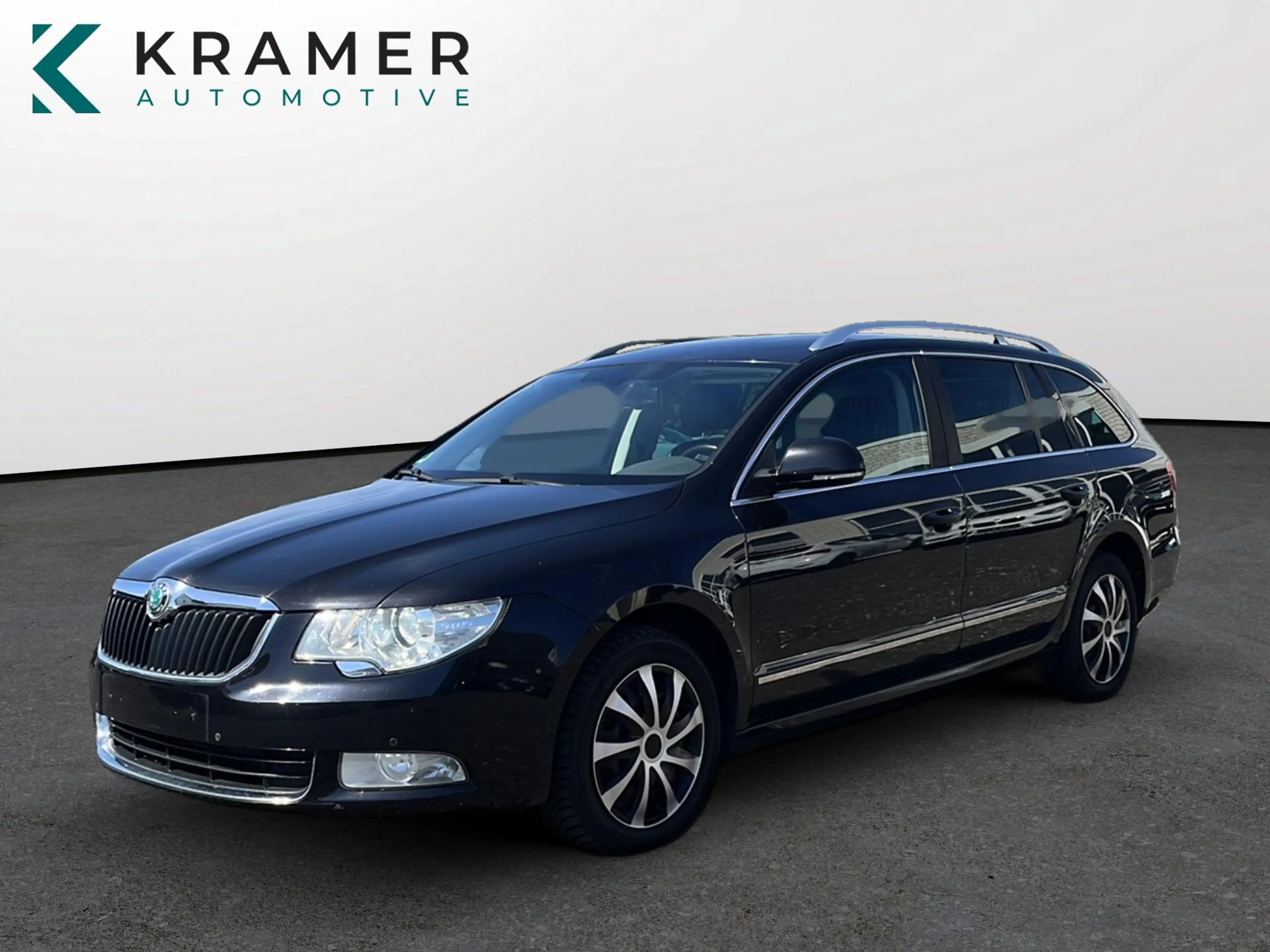 Skoda Superb 2.0TDI DSG Elegance XENON+NAVI+LEDER+MEMO
