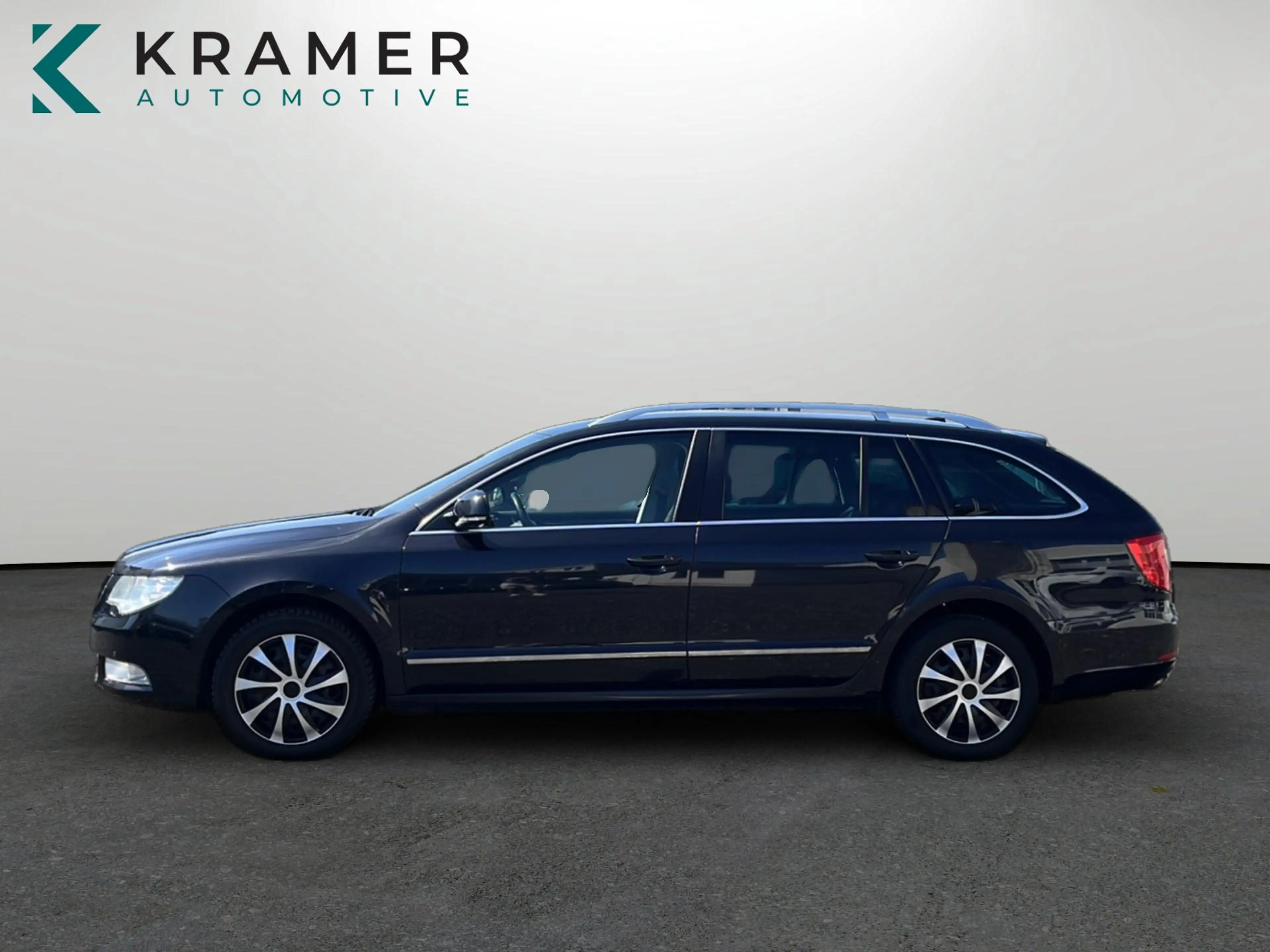 Skoda Superb 2.0TDI DSG Elegance XENON+NAVI+LEDER+MEMO — photo 2