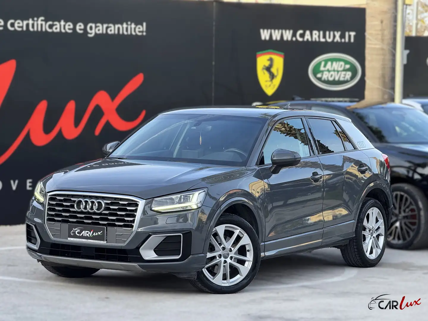 Audi Q2 1.6 TDI Sport S-tronic 116CV MATRIX PELLE Grigio - 1