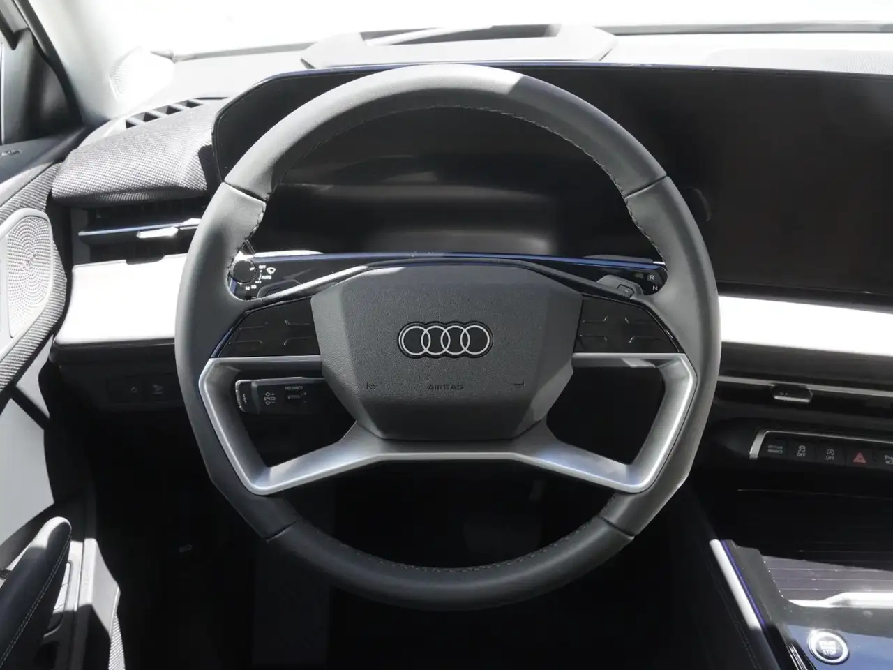 Audi Q3 photo Audi Q3