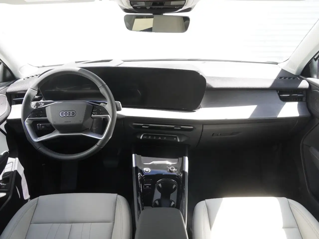 Audi Q3 photo Audi Q3