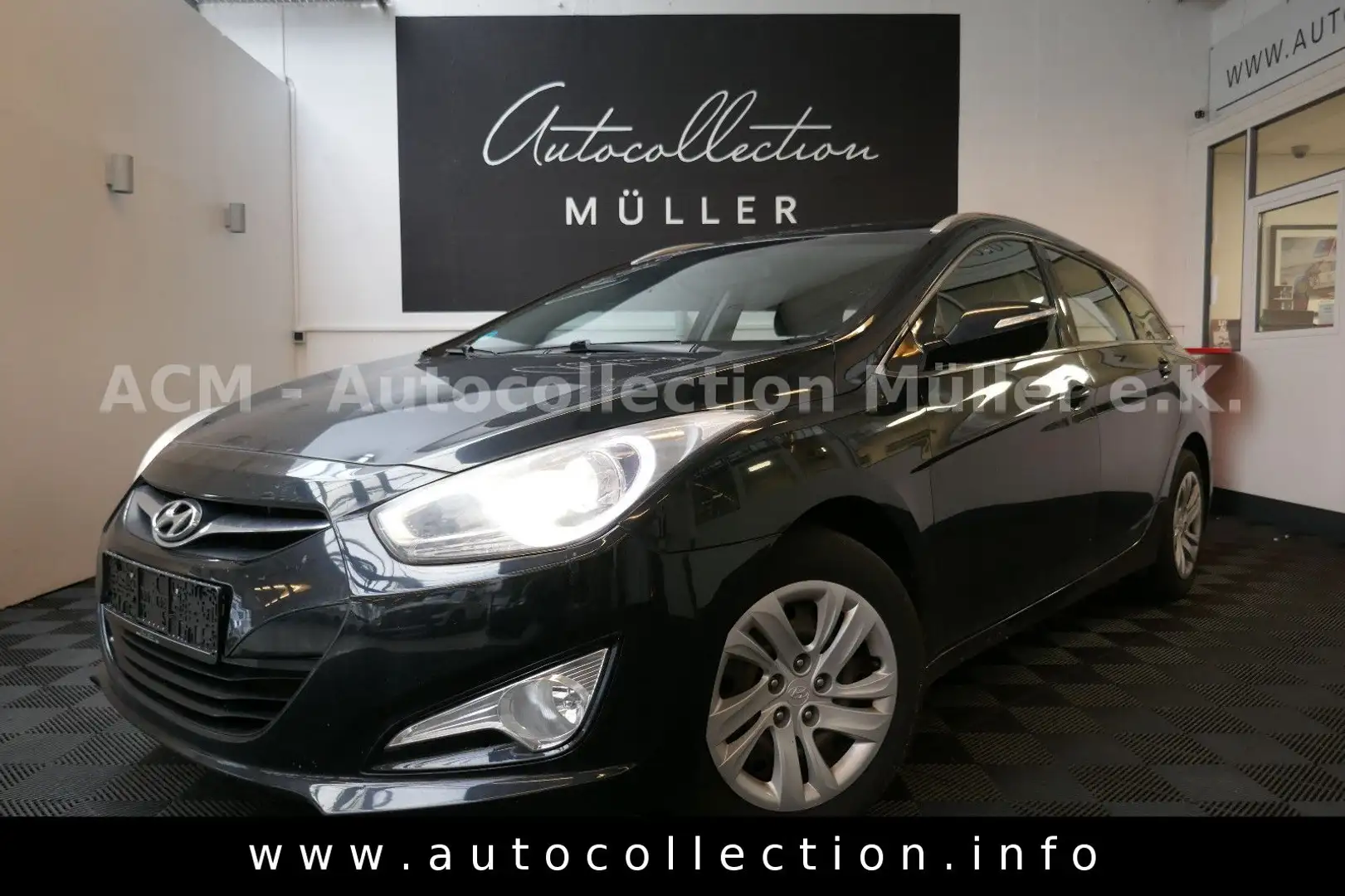 Hyundai i40 cw Comfort*Klima*FSE*TÜV03/26*Allwetter*NSW* Schwarz - 1