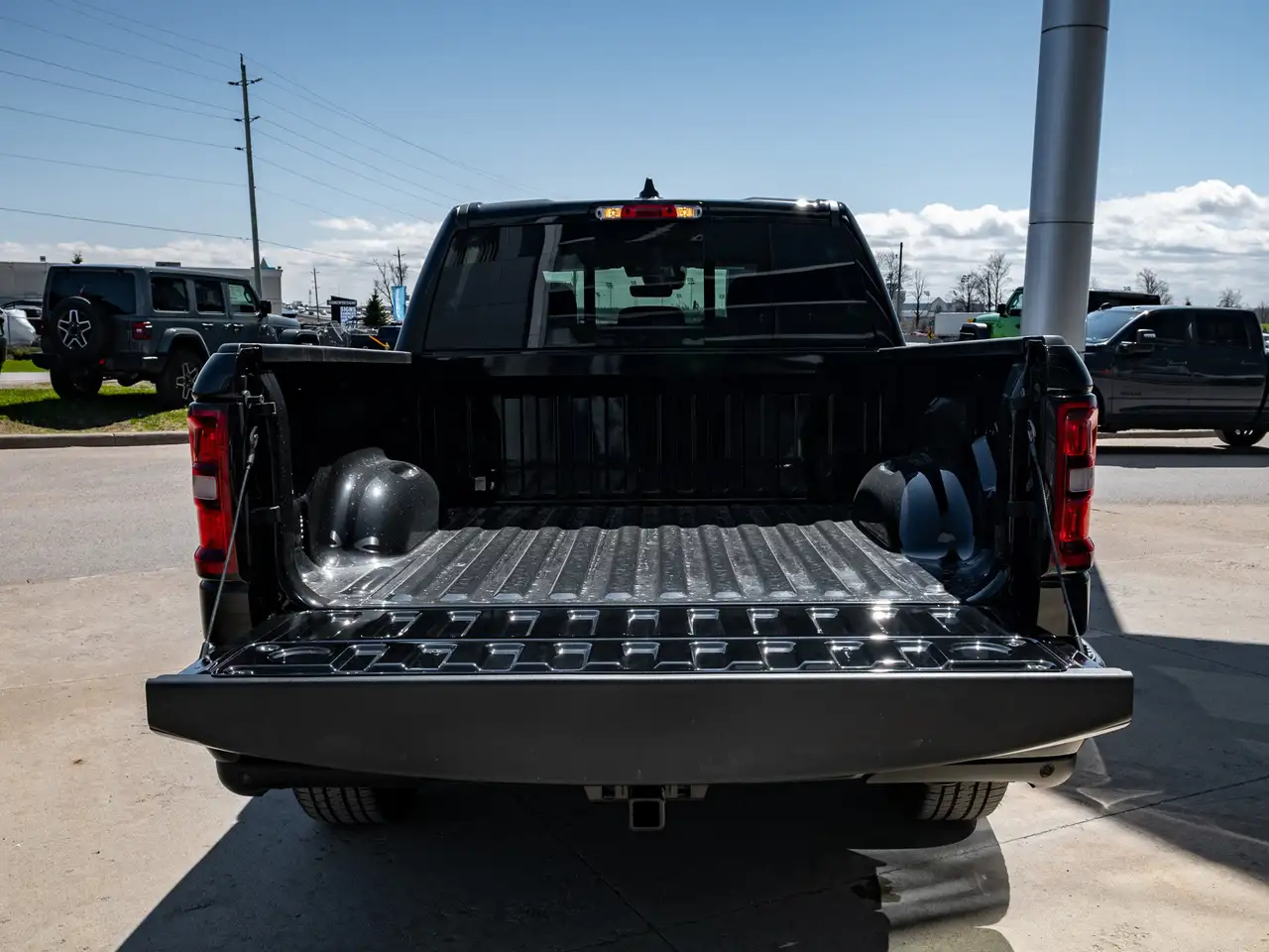 RAM 1500 снимка RAM 1500