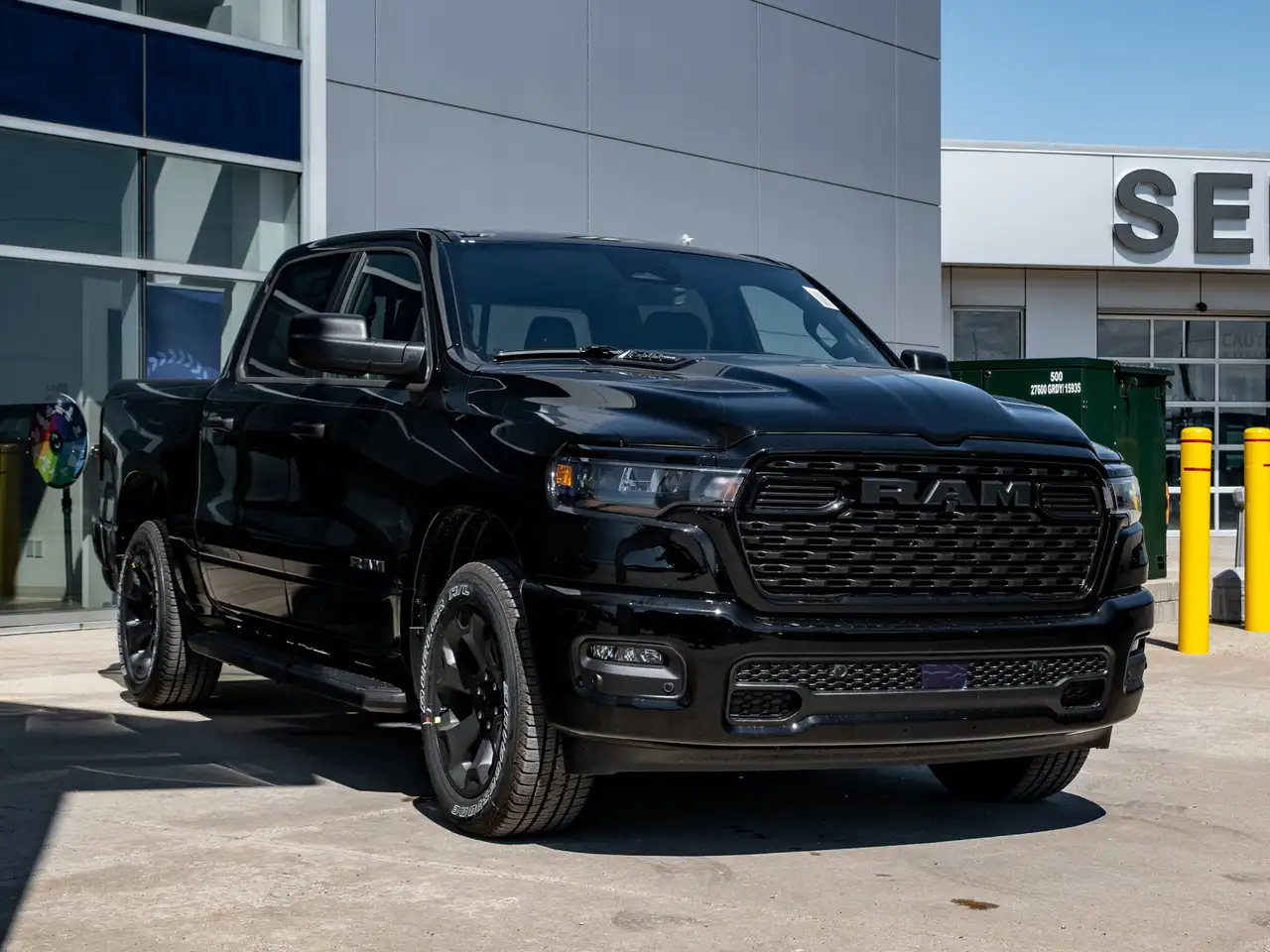 RAM 1500 снимка RAM 1500