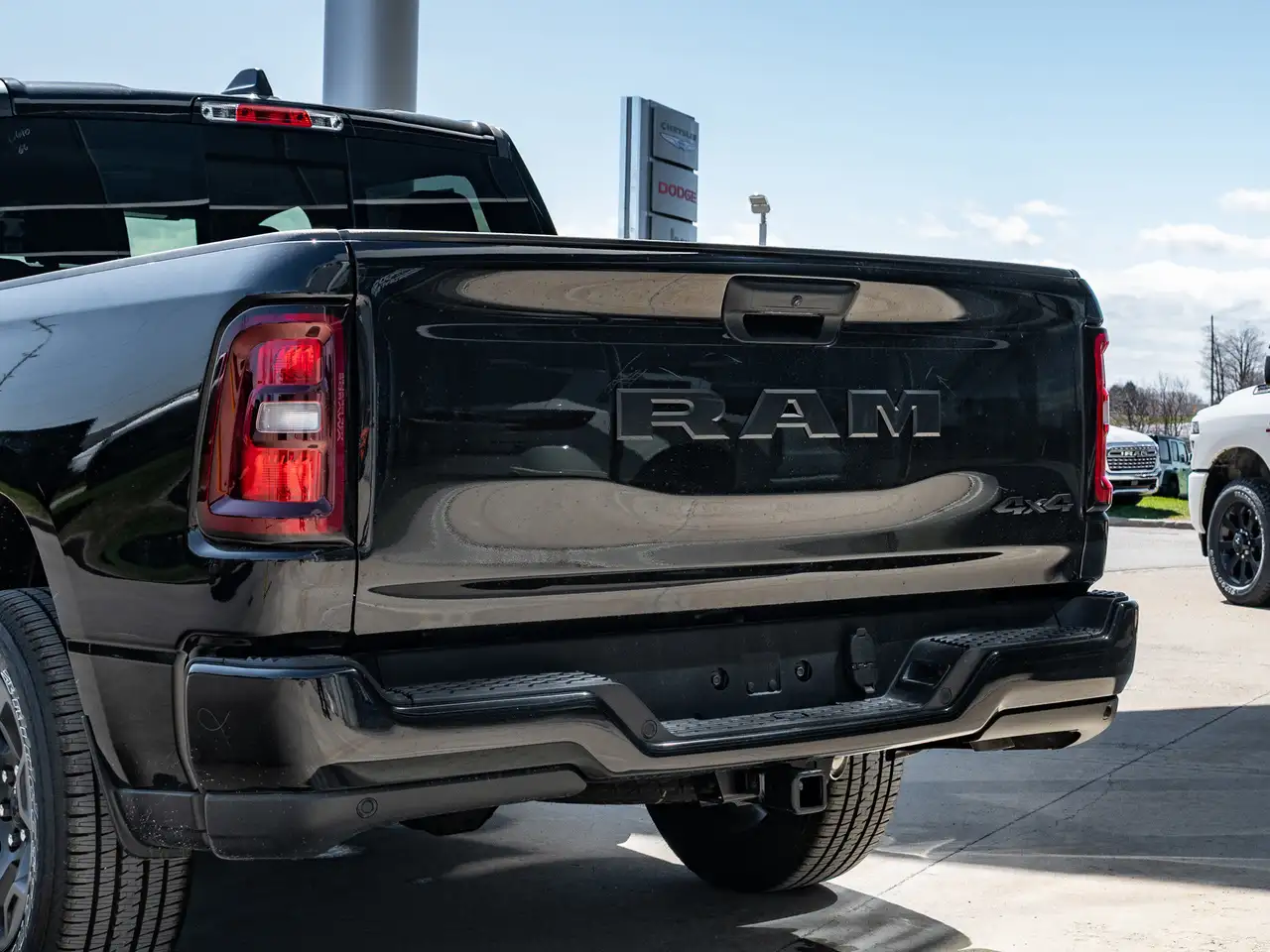 RAM 1500 снимка RAM 1500