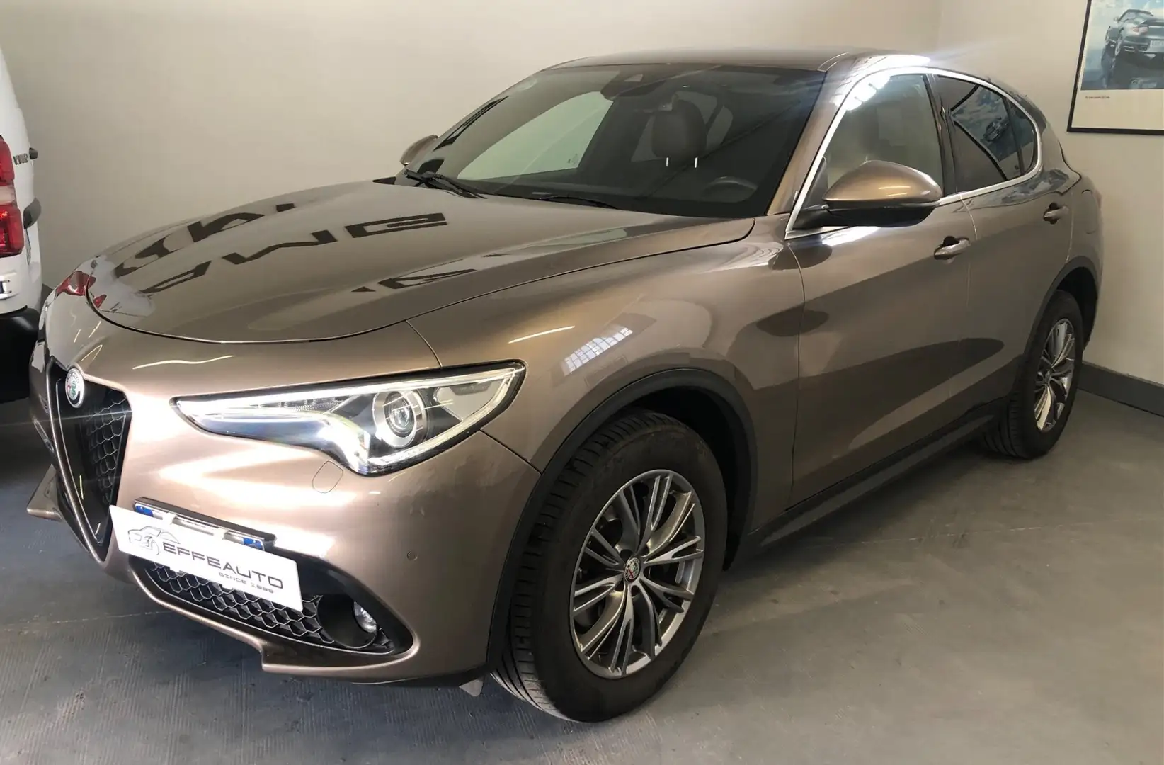 Alfa Romeo Stelvio 2.2 t Executive Q4 210cv auto Bronzo - 2