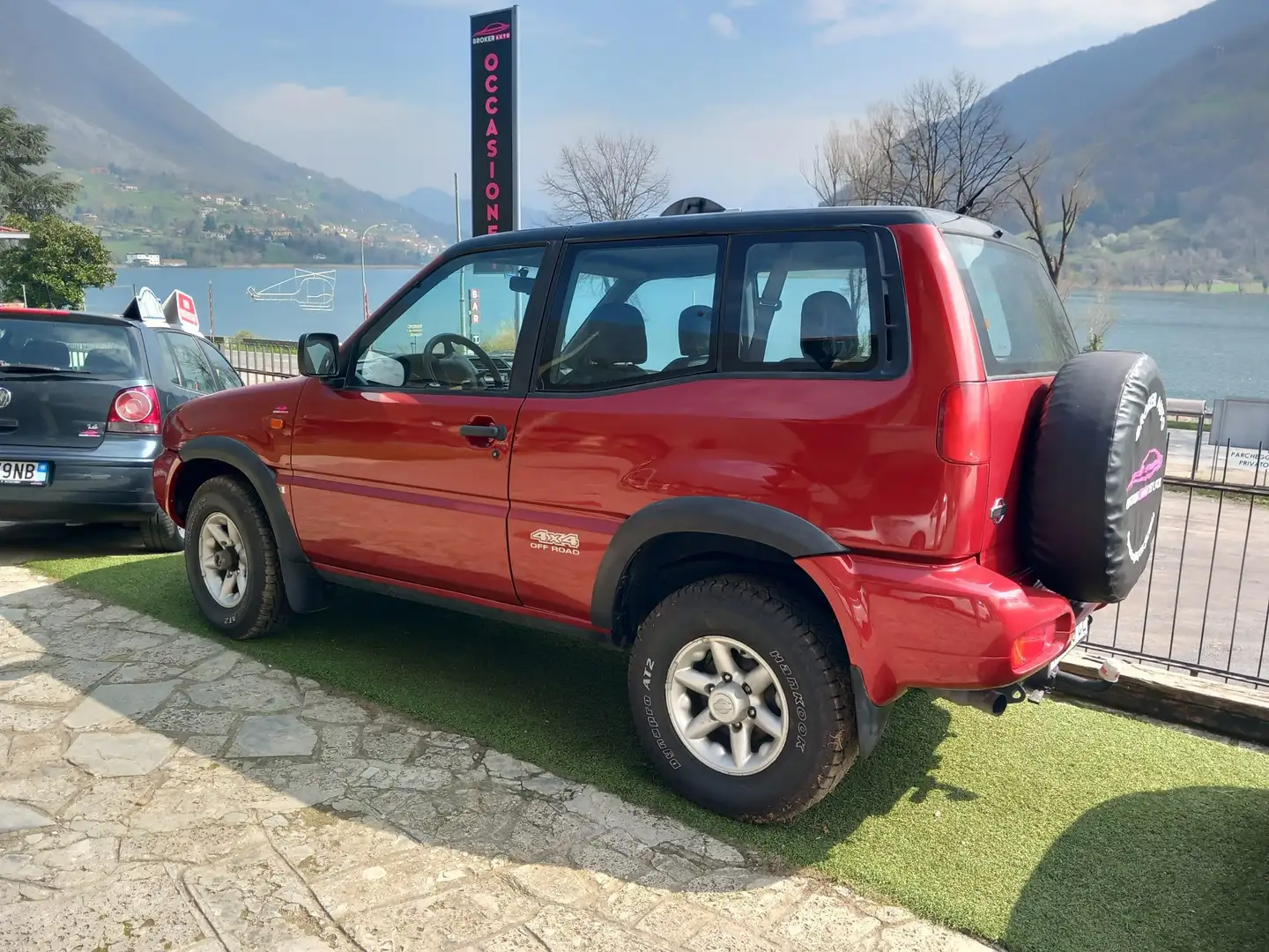 Nissan Terrano 5p 2.7 tdi SE terrano2 Červená - 1