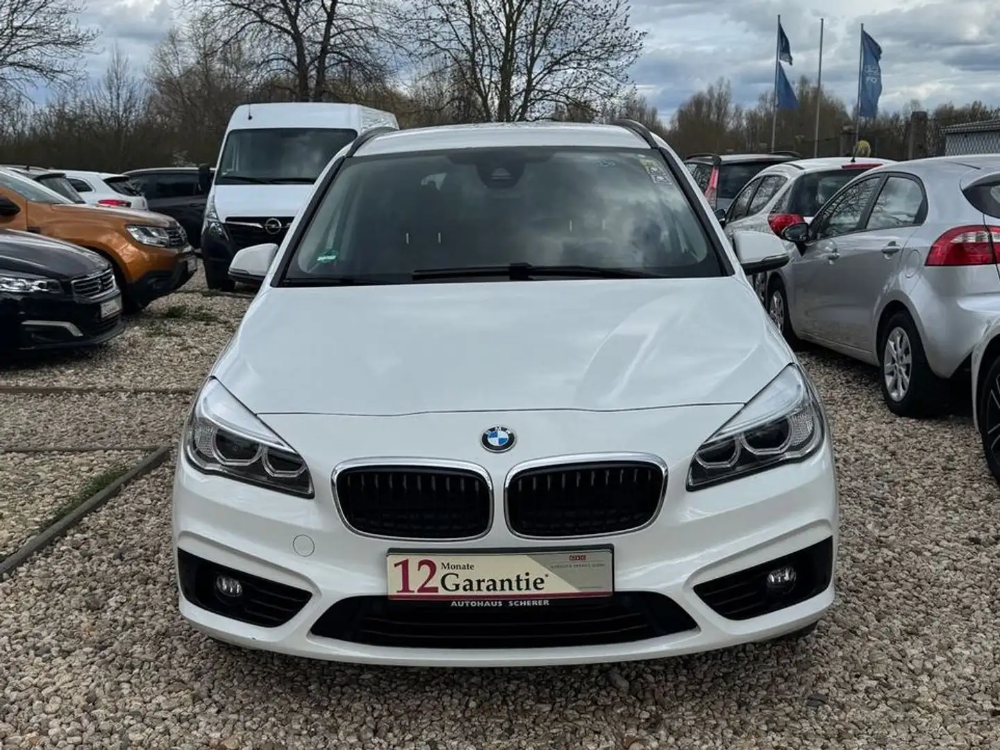 BMW 216 216 i  Gran Tourer Sport Line*Garantie*TÜV+Serv Weiß - 2