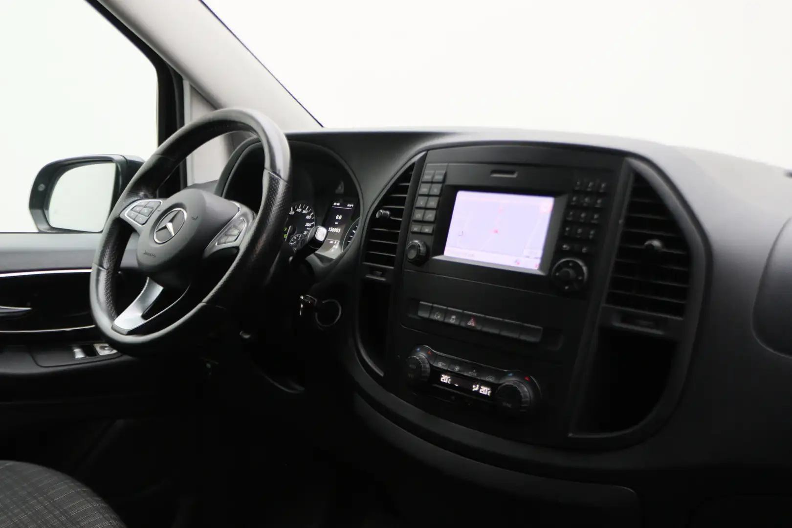 Mercedes-Benz Vito 116 CDI Automaat 3-Zits, Climate, Cruise, Navigati Schwarz - 2