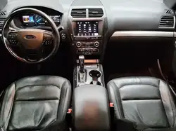 Ford Explorer photo Ford Explorer