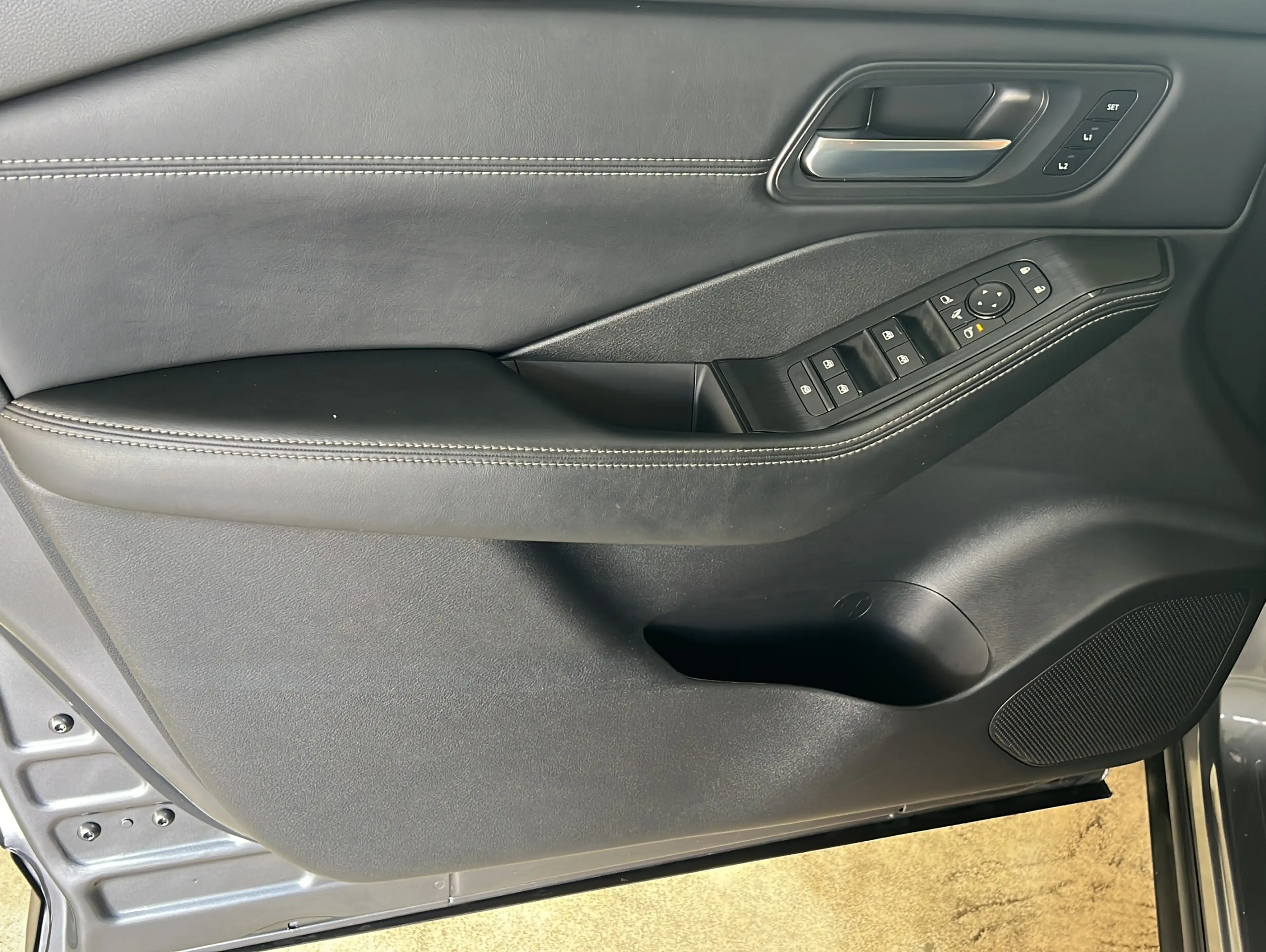 Nissan X-Trail 1.5 VC-T MHEV X Tronic N-Connecta*DAB* — photo 5