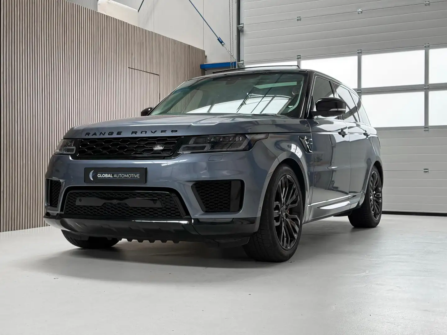 Land Rover Range Rover Sport P400e Autobiography Dynamic - PANORAMADAK - STOELV Grijs - 1