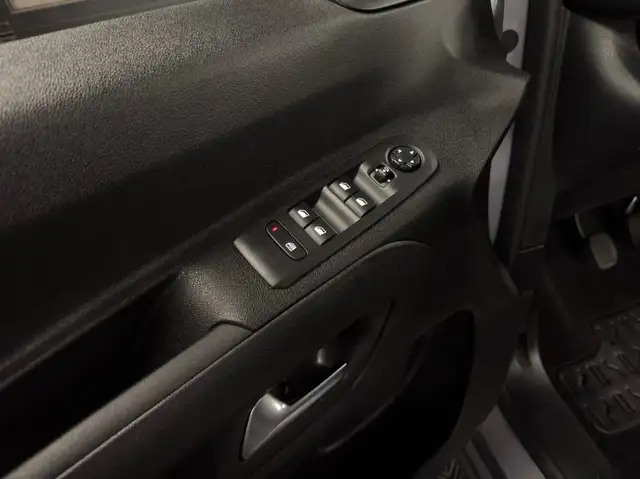 Opel Combo view 9