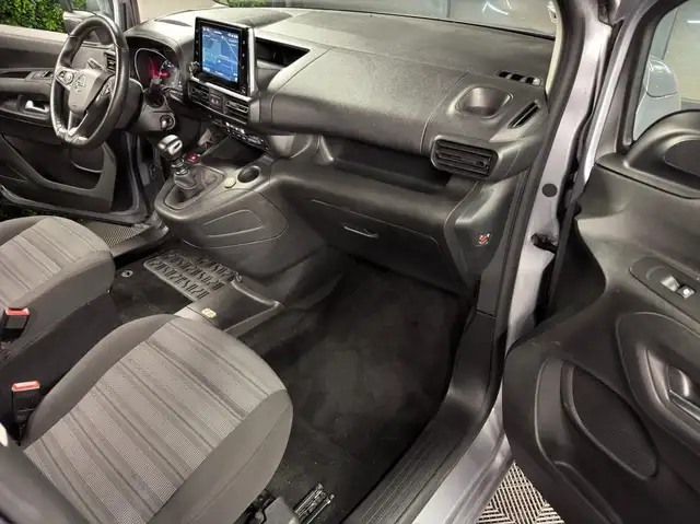 Opel Combo view 13