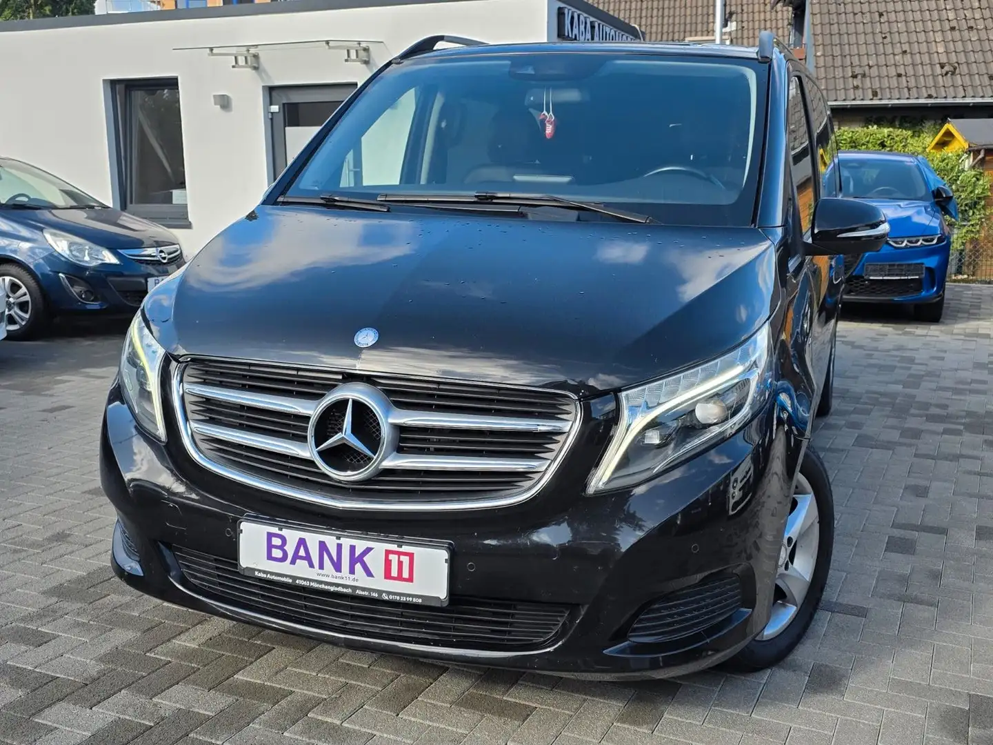 Mercedes-Benz V 220 Avantgarde -Navi/Leder/8Sitzer- Negro - 1