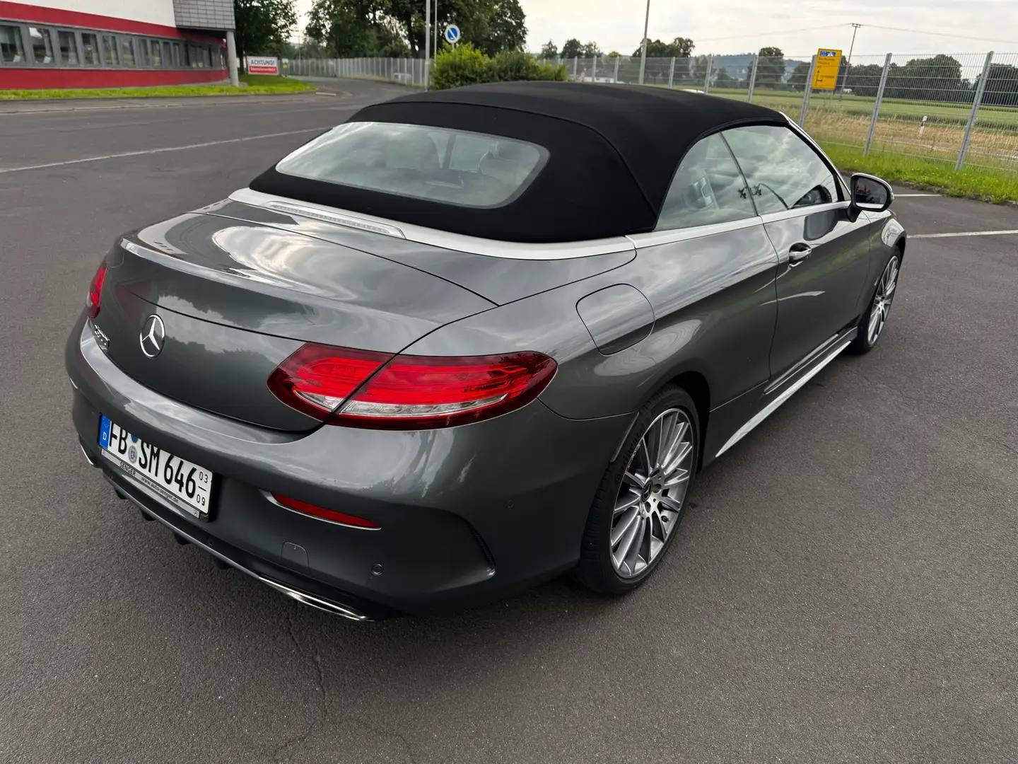 Mercedes-Benz C 300 Cabrio 9G-TRONIC AMG Line Gris - 2