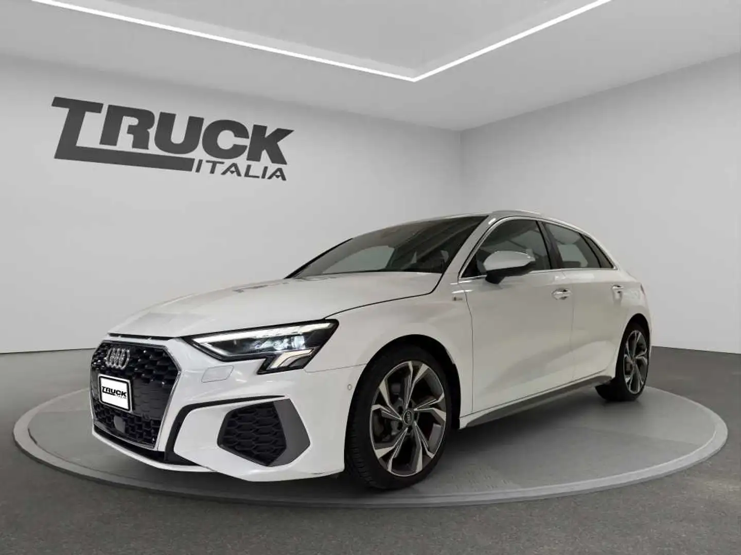 Audi A3 IV 2020 Sportback - A3 Sportback 30 2.0 tdi S line Weiß - 1