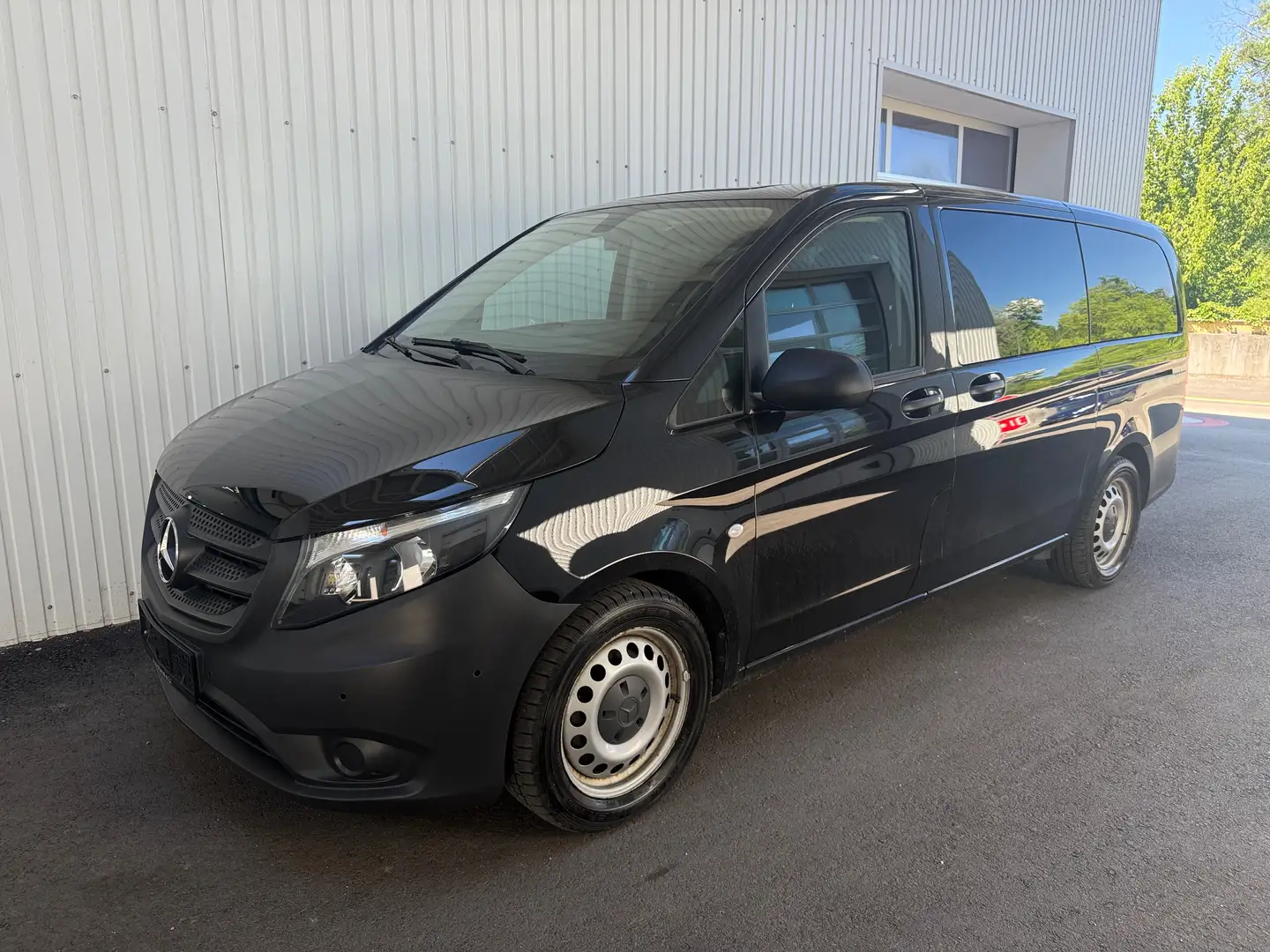 Mercedes-Benz Vito 109/110/111/114 CDI Pro lang*RFK*AHK*Navi* Schwarz - 1