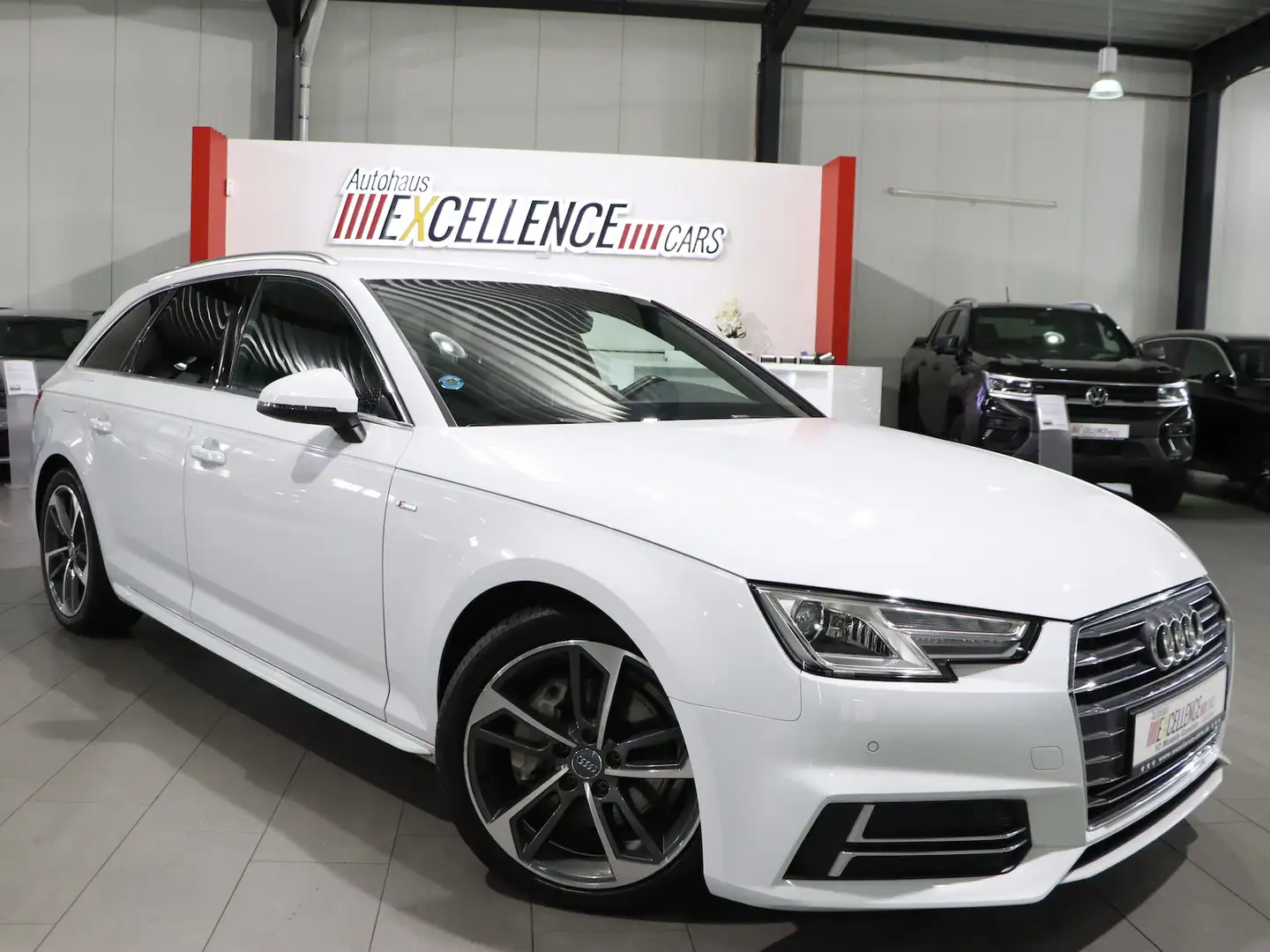 Audi A4 Avant 2.0 TDI S-LINE SPORT / VIRTUAL-COCKPIT Weiß - 2