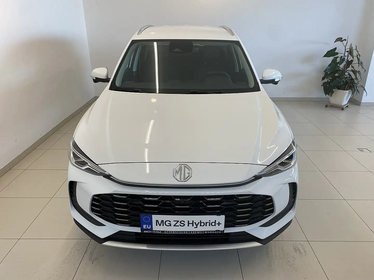 MG ZS 1.5 Hybrid+ Luxury + Winterkompletträder Weiß - 2